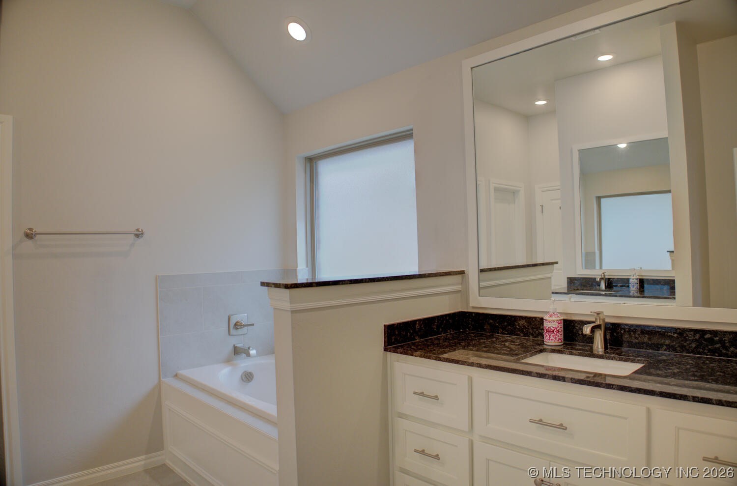 2904 S 8th Street Property Photo 30