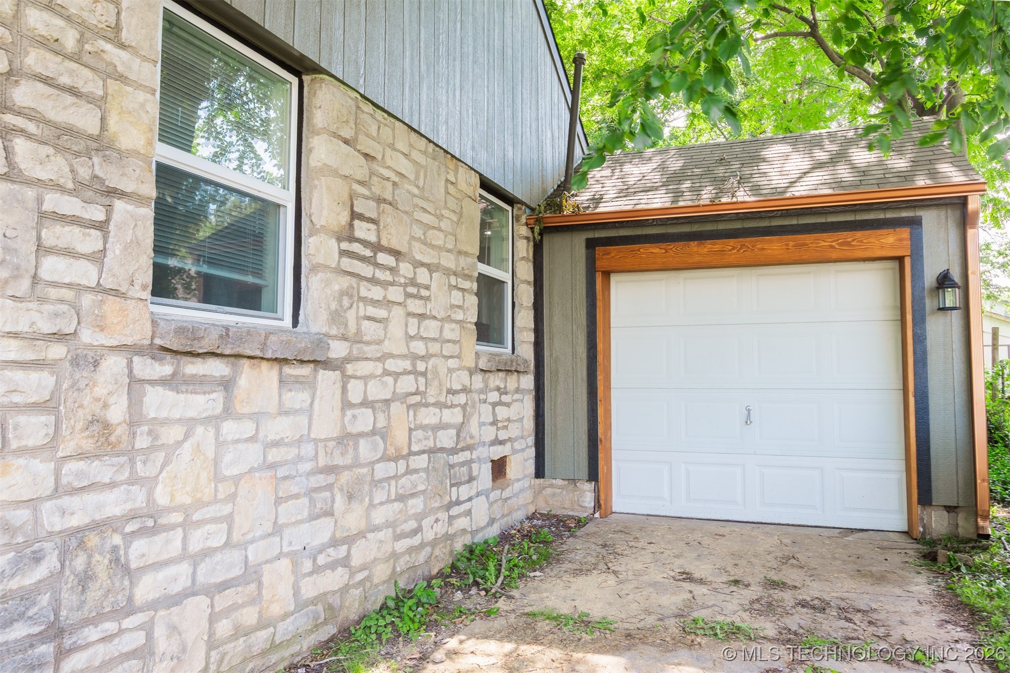 812 N Delaware Place Property Photo 4