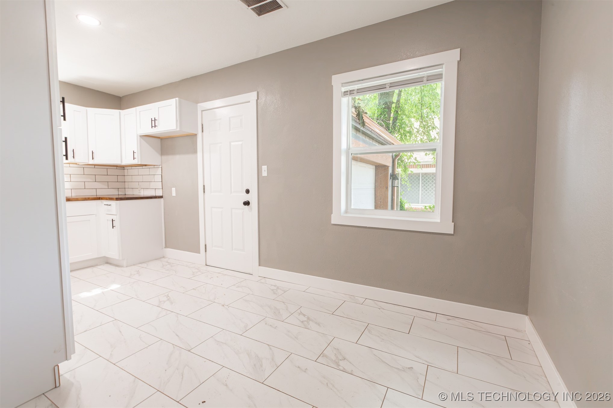 812 N Delaware Place Property Photo 12