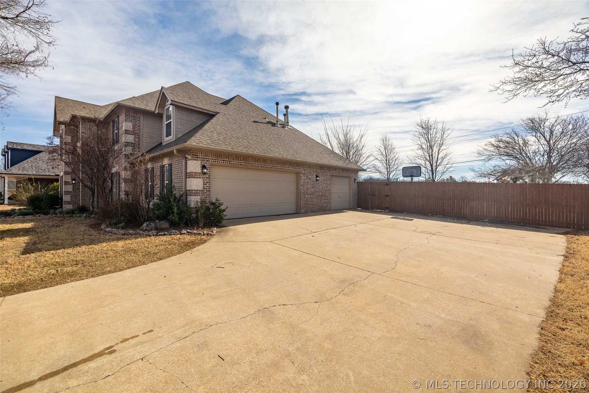 6909 E Galveston Street Property Photo 7