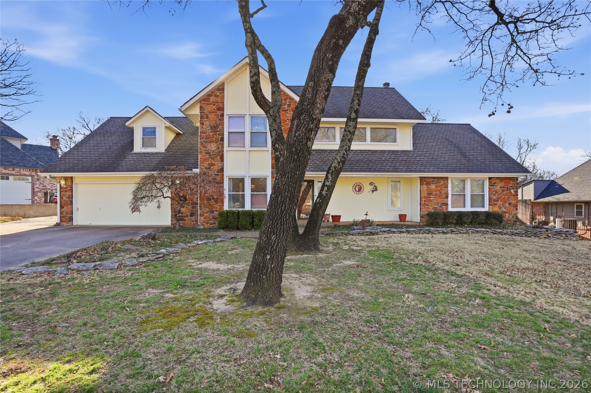 521 Pioneer Road Property Photo 1