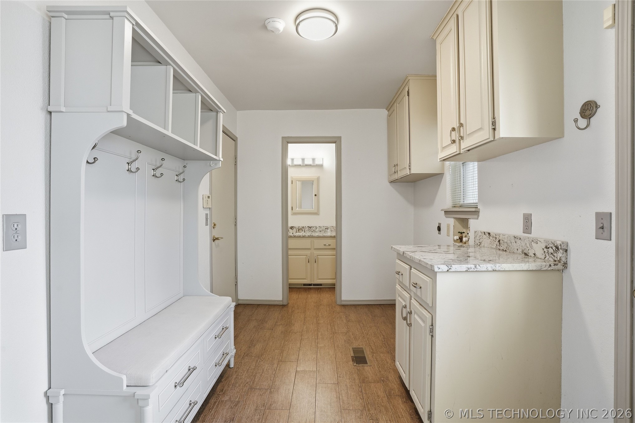 521 Pioneer Road Property Photo 28