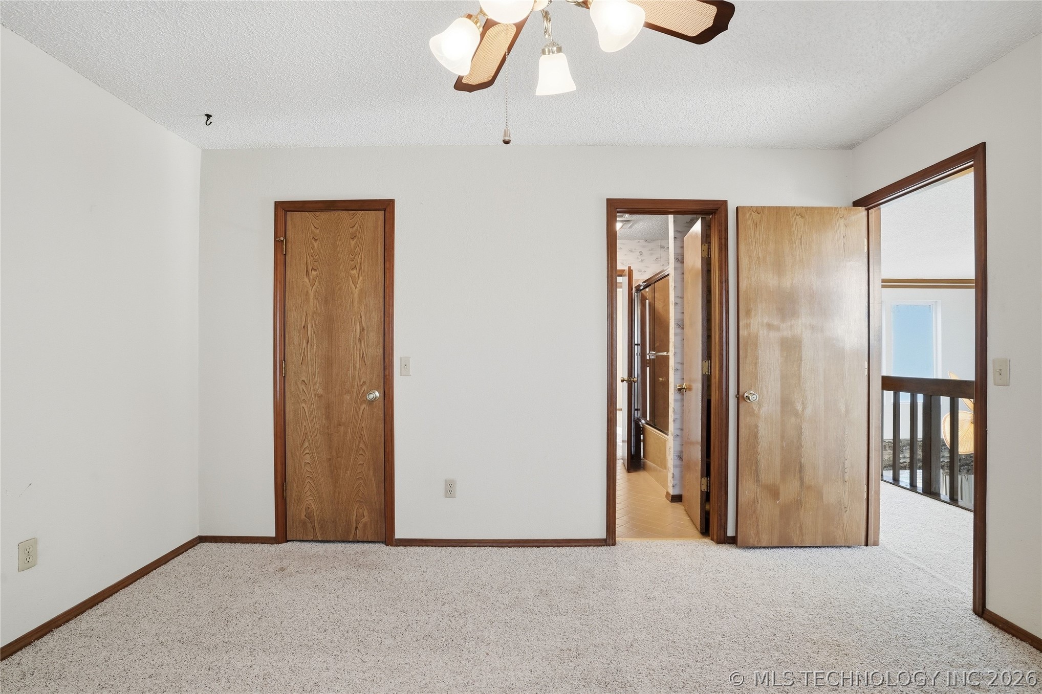 521 Pioneer Road Property Photo 32