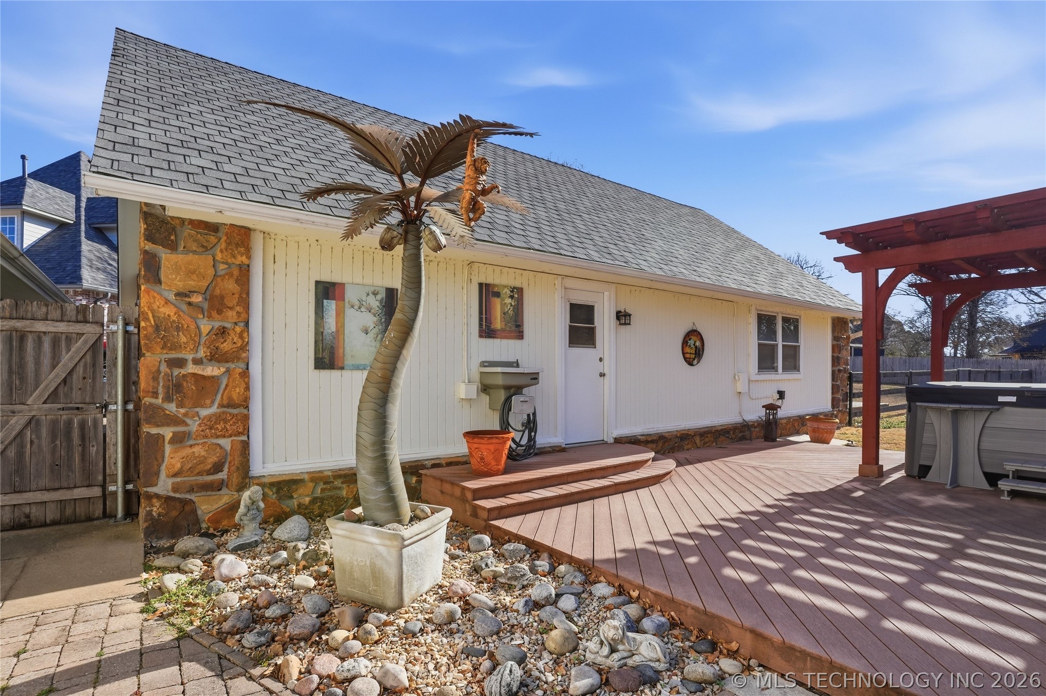 521 Pioneer Road Property Photo 82