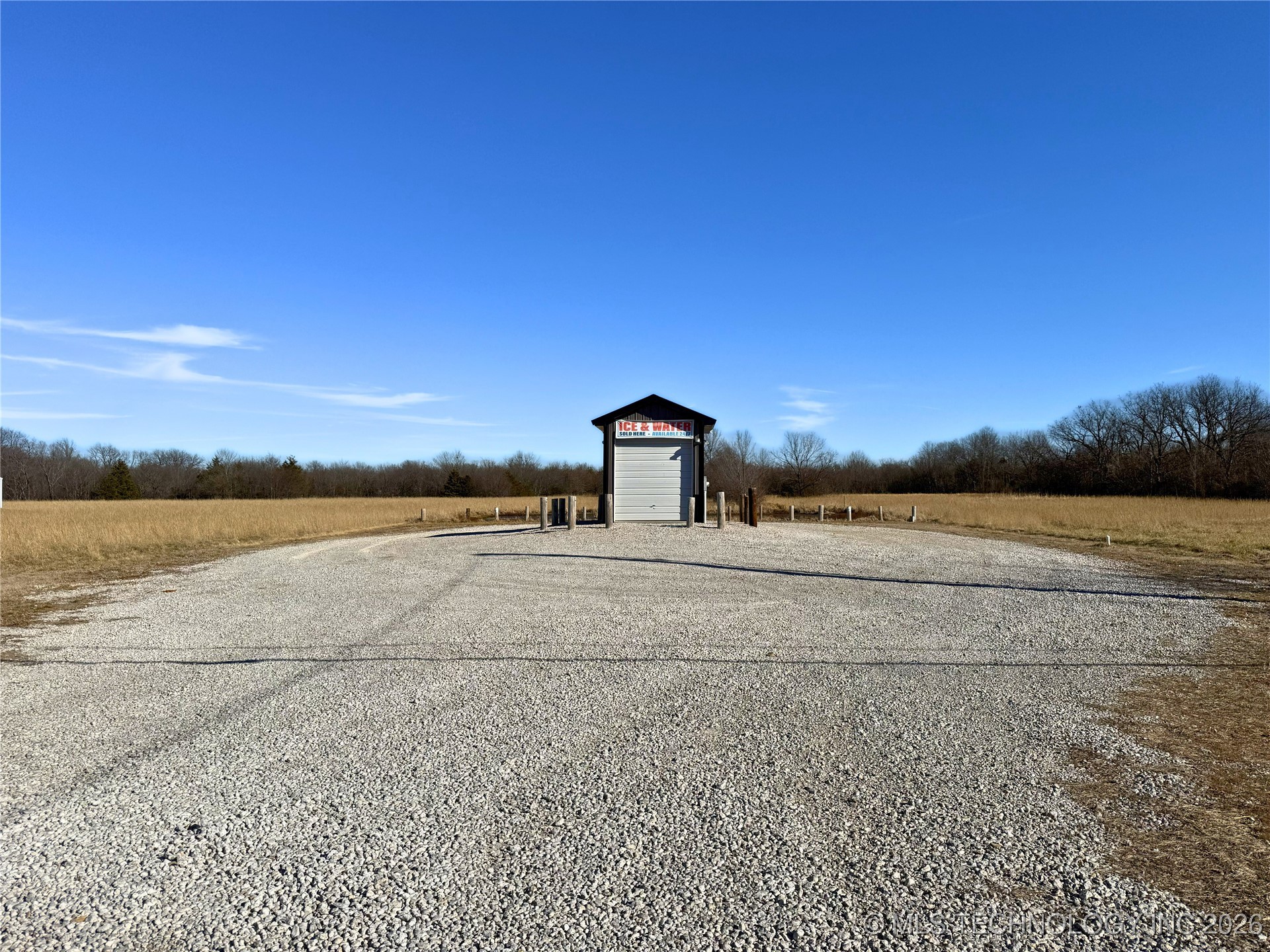 10477 N Cincinnati Avenue Property Photo 3