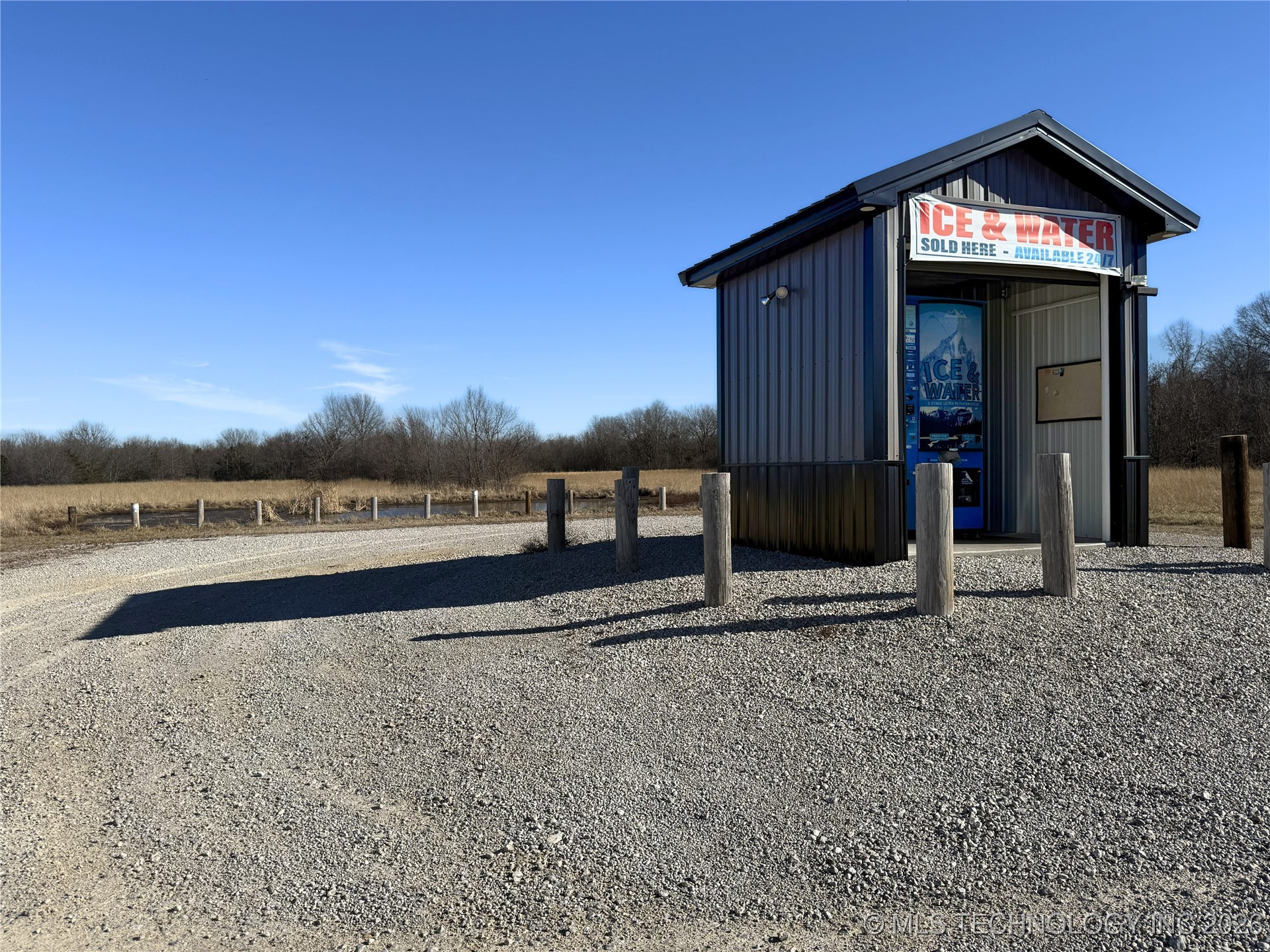 10477 N Cincinnati Avenue Property Photo 6