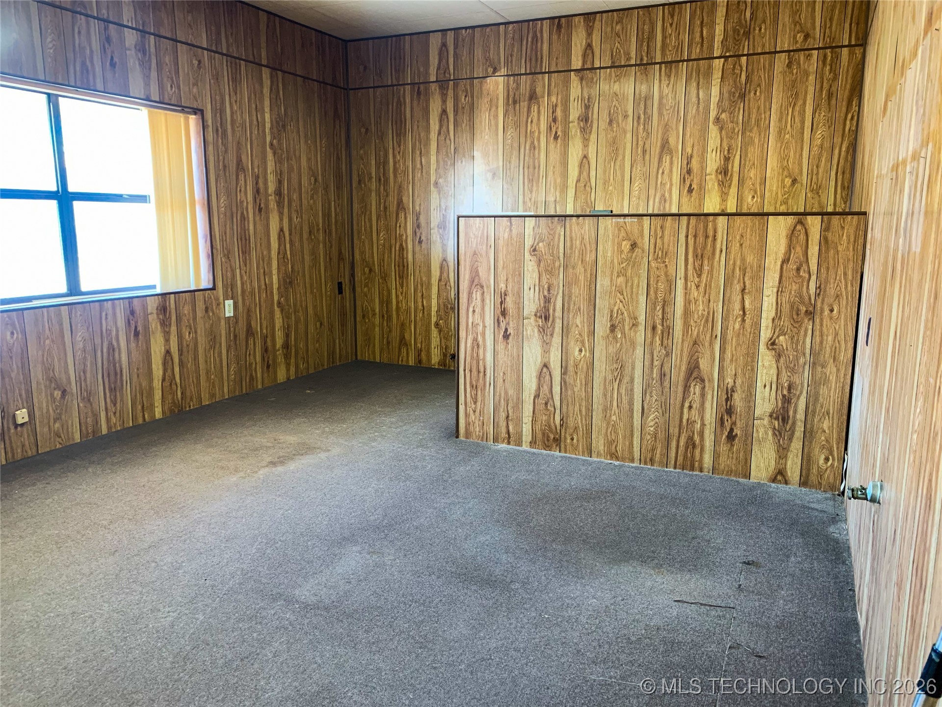 423 S Hazel Street Property Photo 5