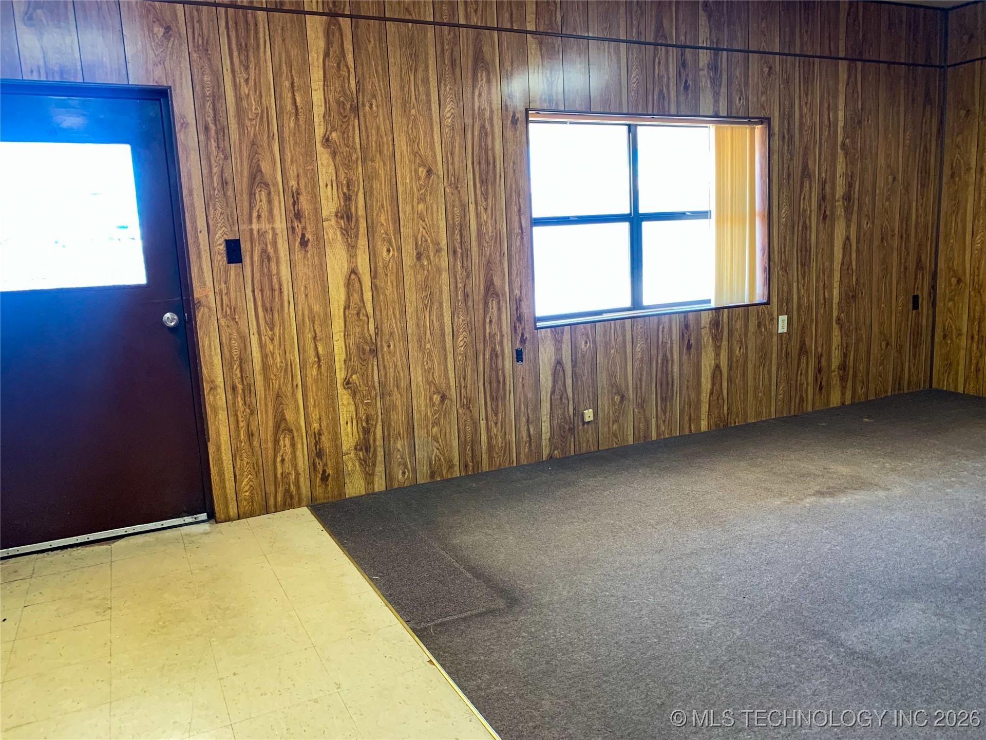 423 S Hazel Street Property Photo 6