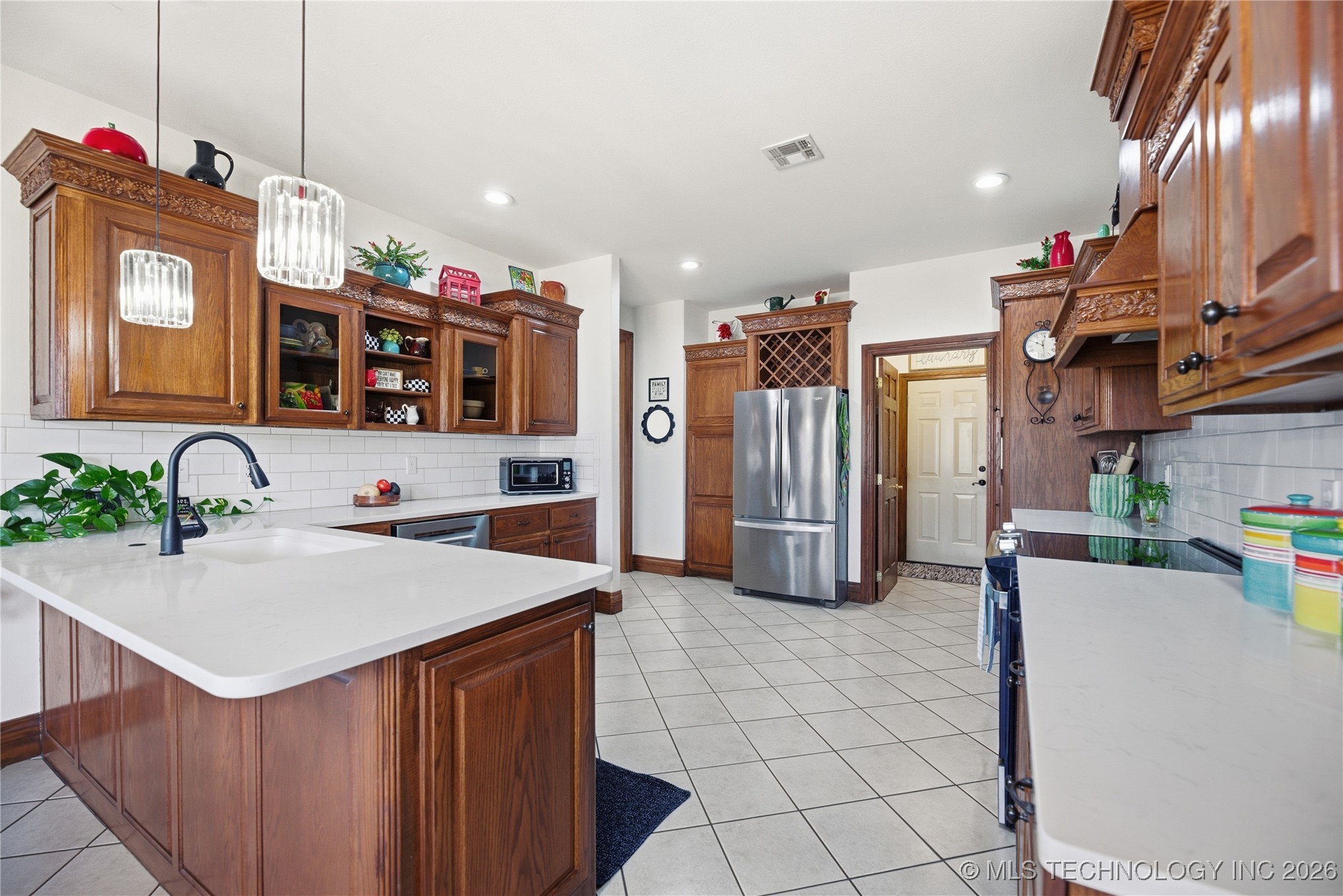 1515 Redwood Place Property Photo 7