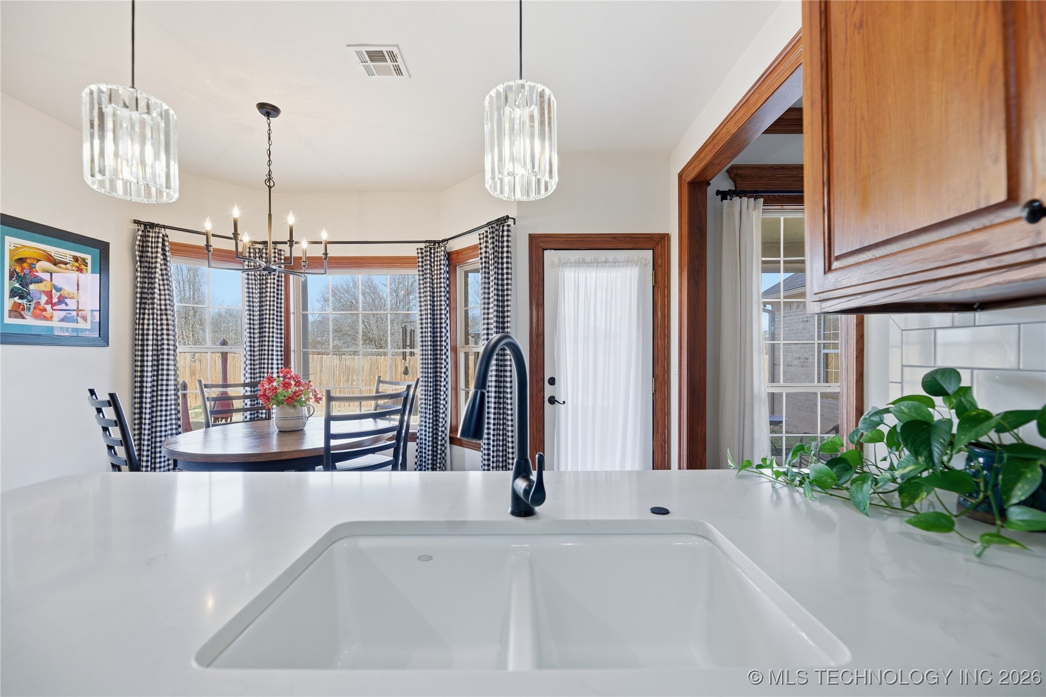 1515 Redwood Place Property Photo 8