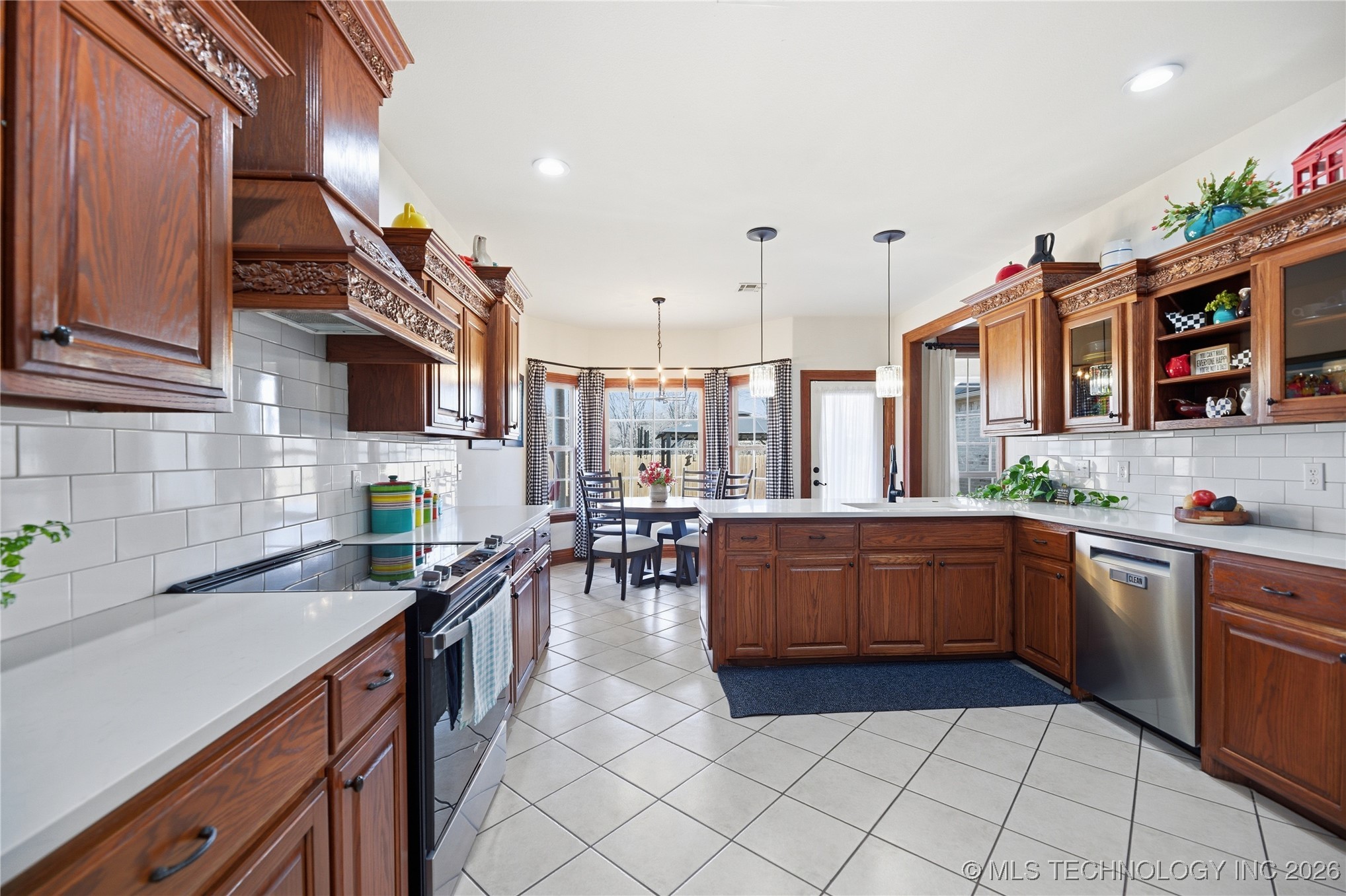 1515 Redwood Place Property Photo 10