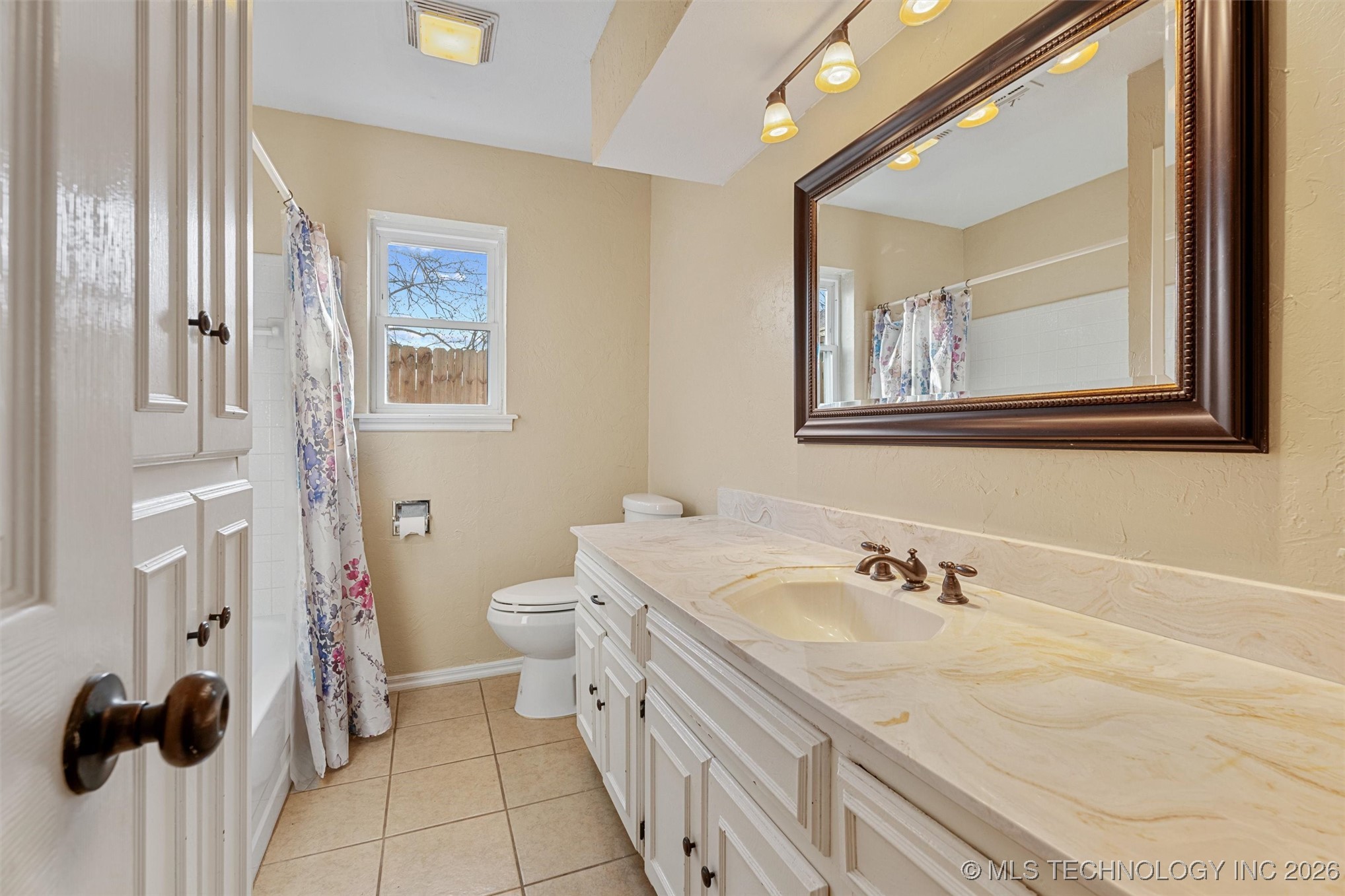 1001 May Lane Property Photo 18