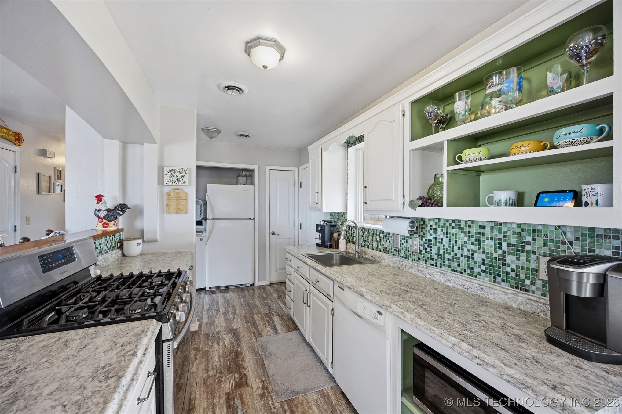 449309 Hwy 60 Property Photo 3