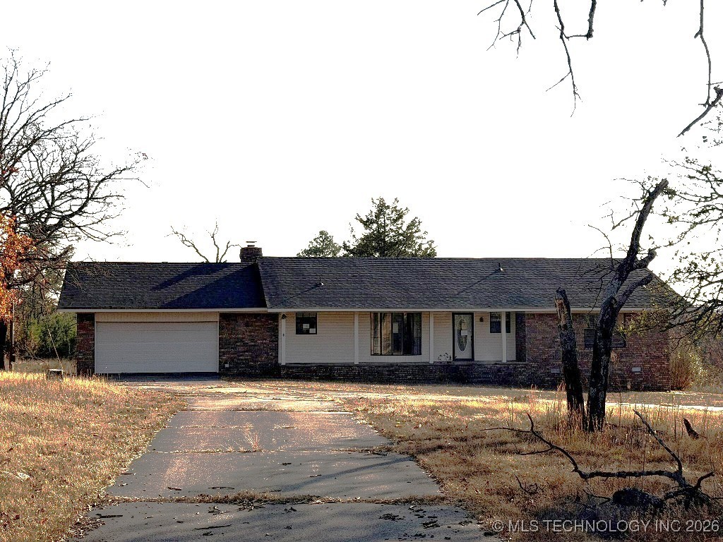 9390 Hedge Road Property Photo 1