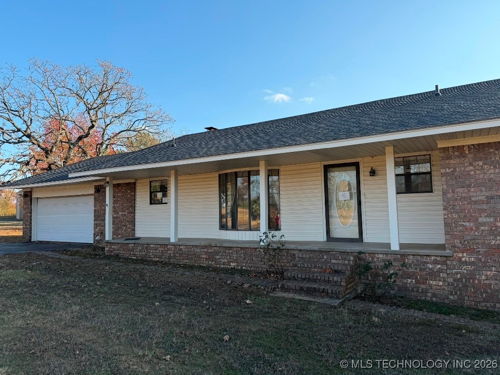 9390 Hedge Road Property Photo 6