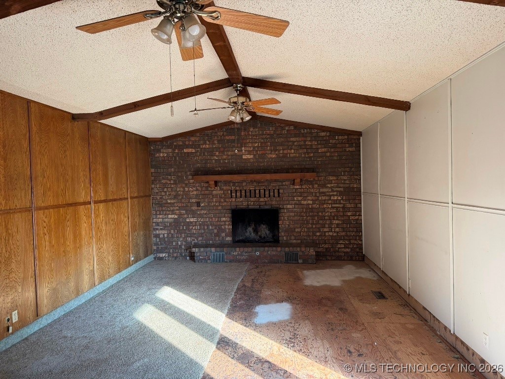 9390 Hedge Road Property Photo 7