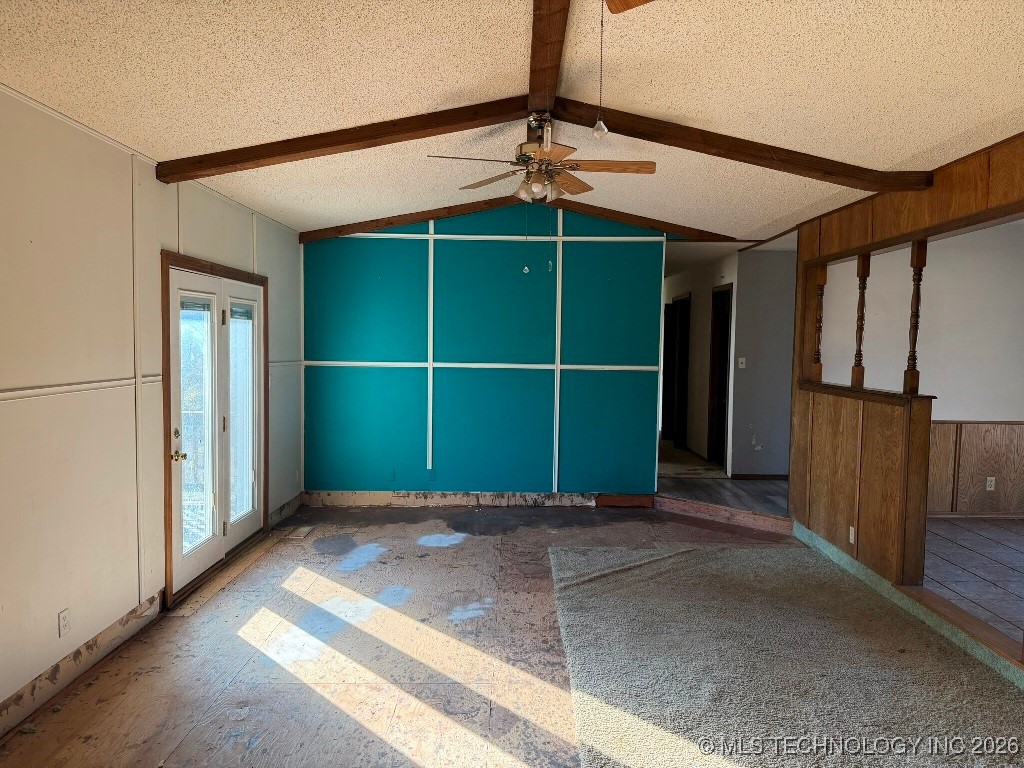 9390 Hedge Road Property Photo 10