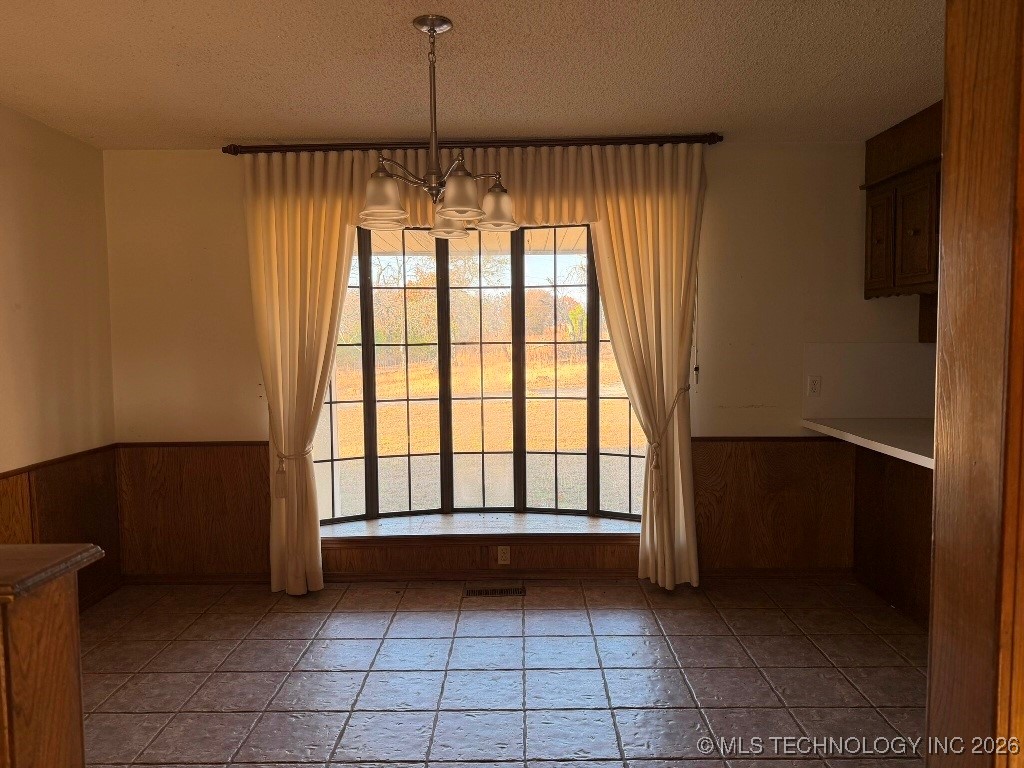 9390 Hedge Road Property Photo 11