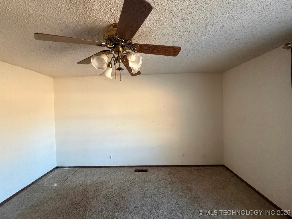 9390 Hedge Road Property Photo 25