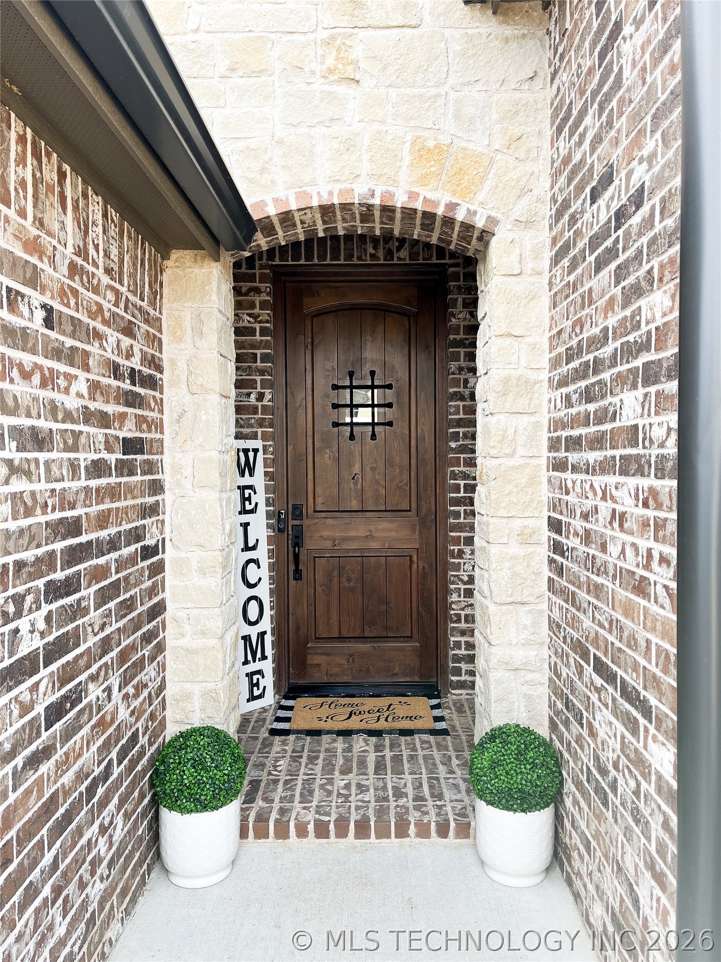 2509 E Northampton Street Property Photo 3