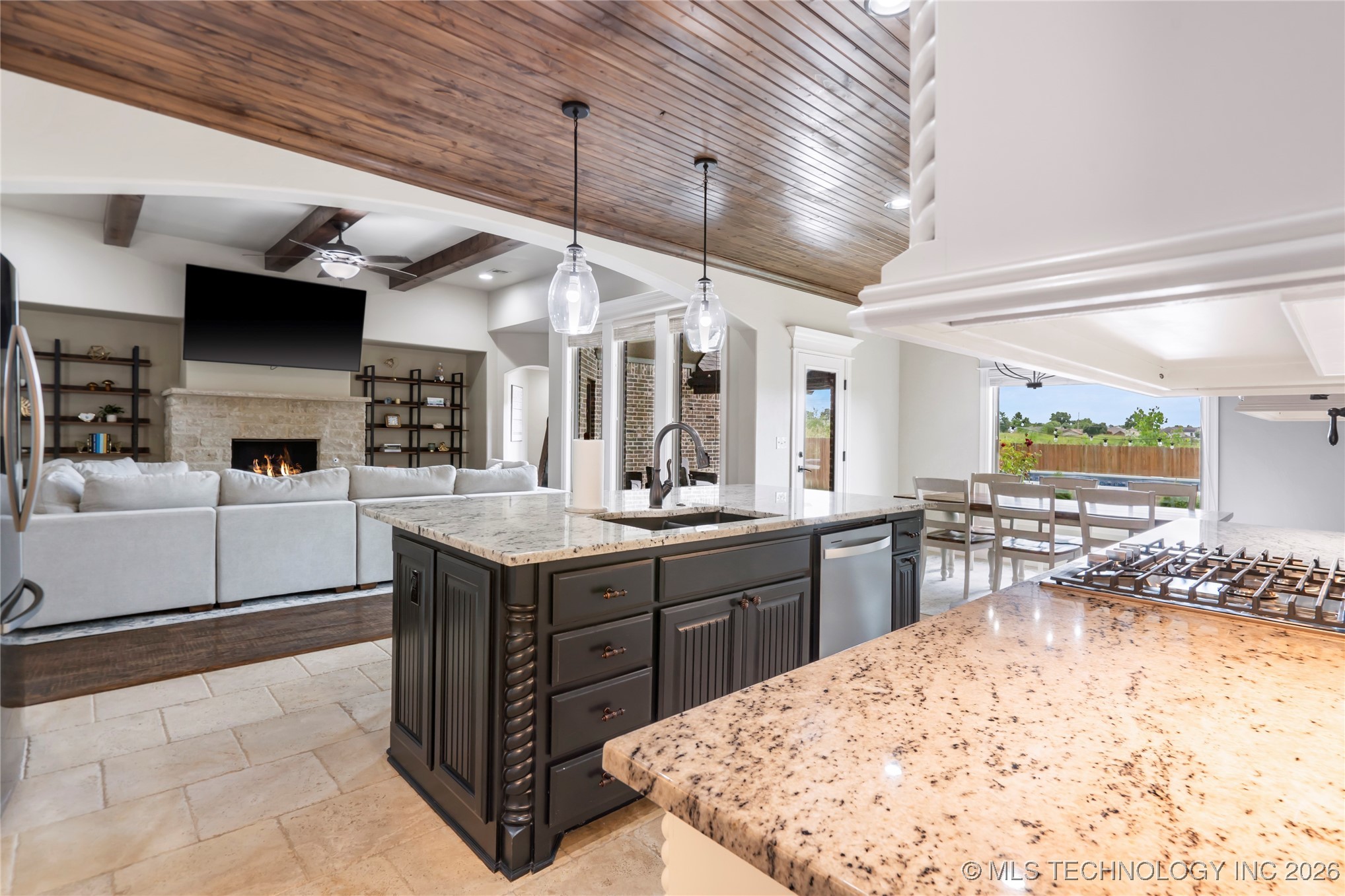 2509 E Northampton Street Property Photo 13