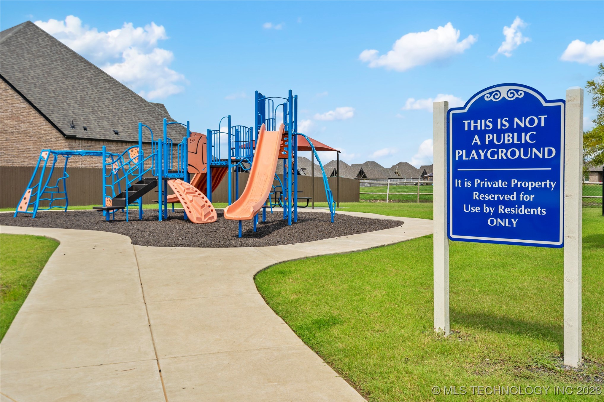 2509 E Northampton Street Property Photo 34