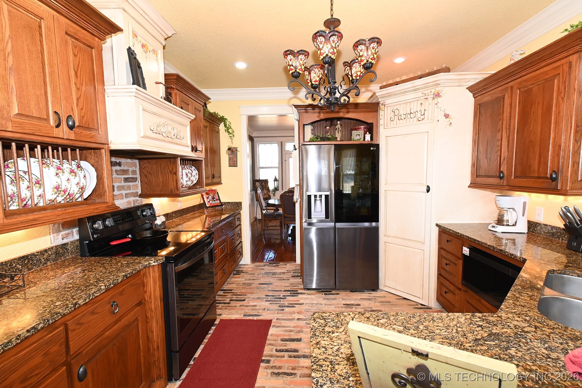 450778 E 1000 Road Property Photo 4