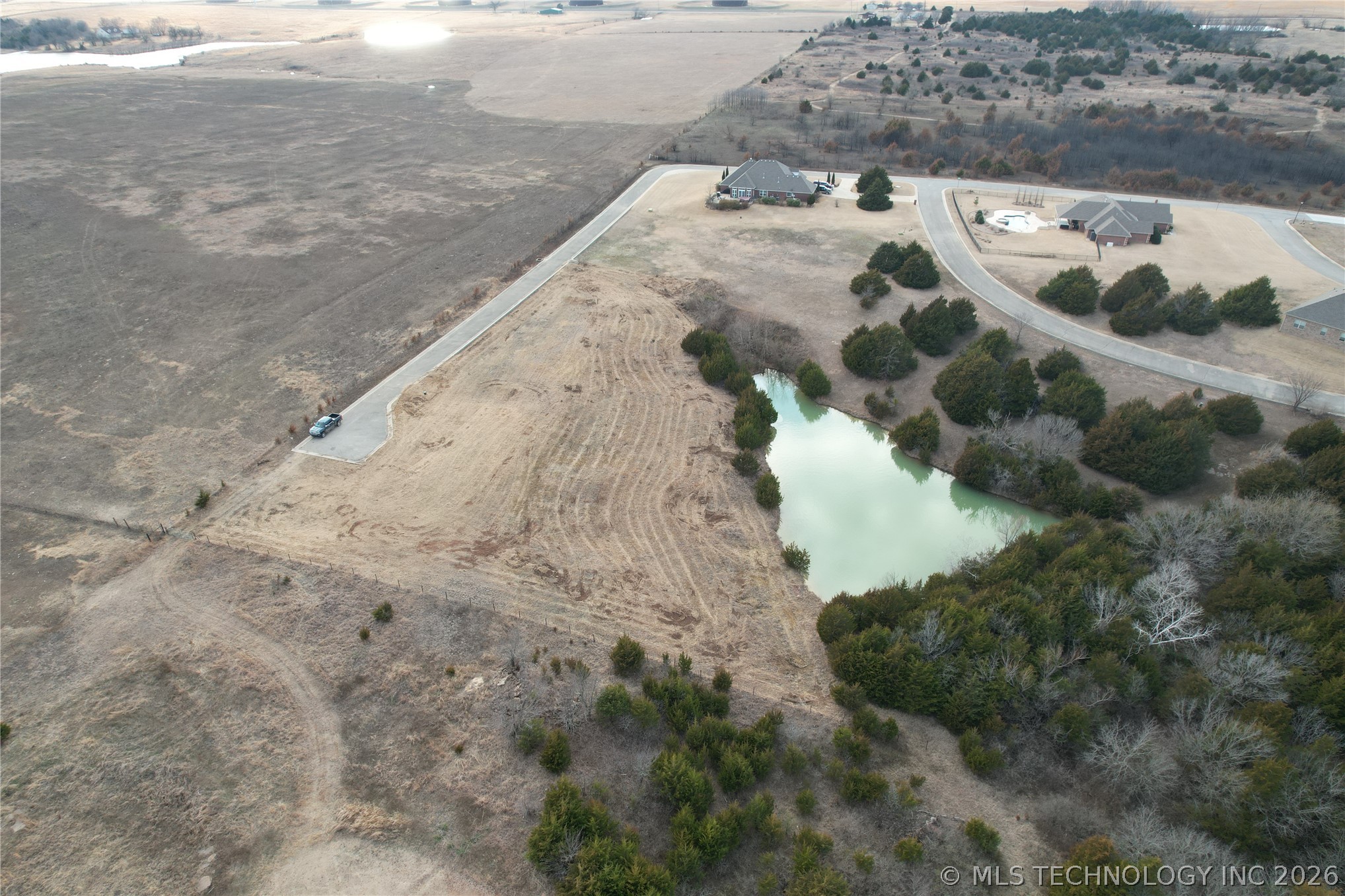 E Country Club Drive Property Photo 1