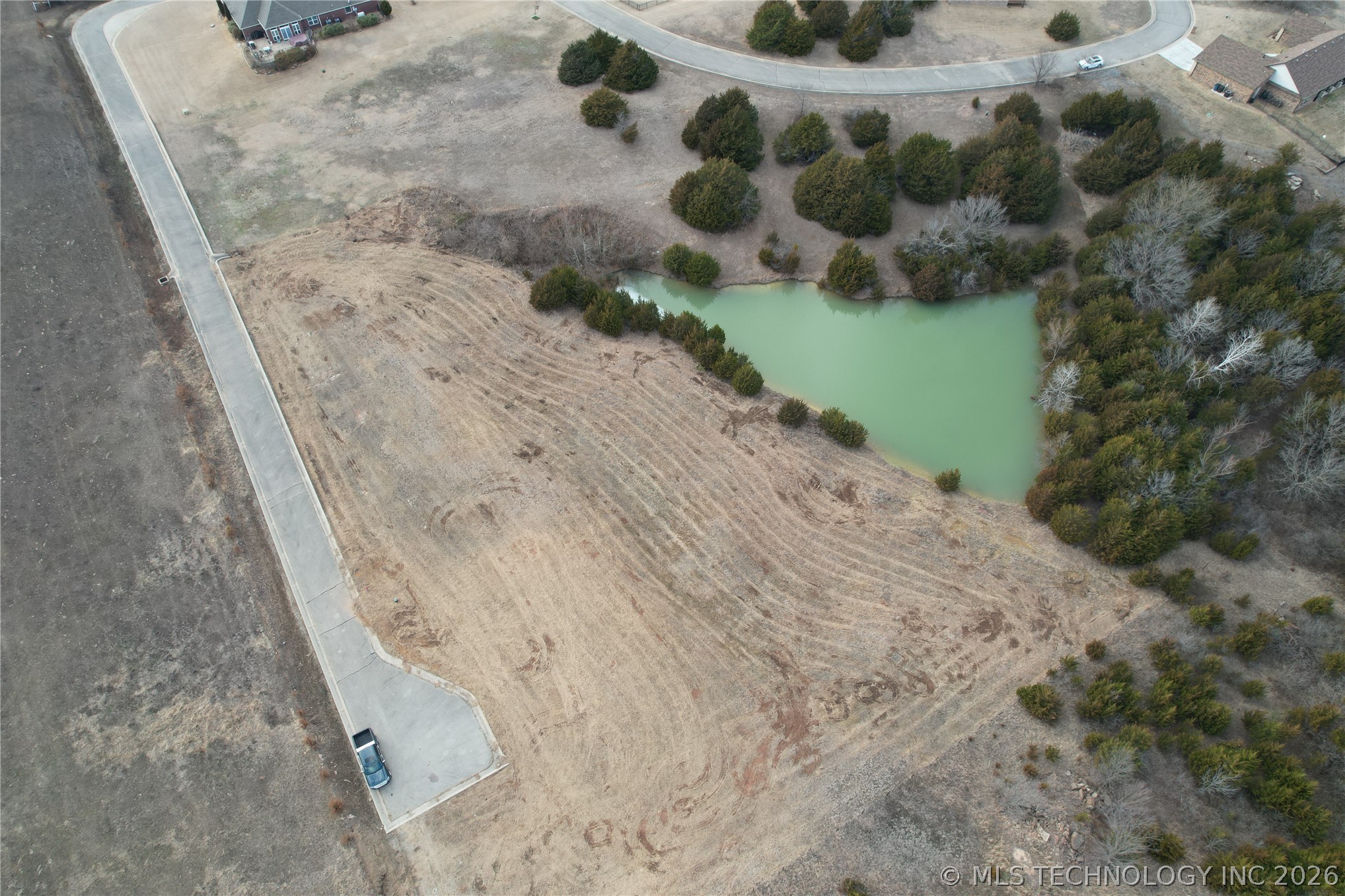 E Country Club Drive Property Photo 3