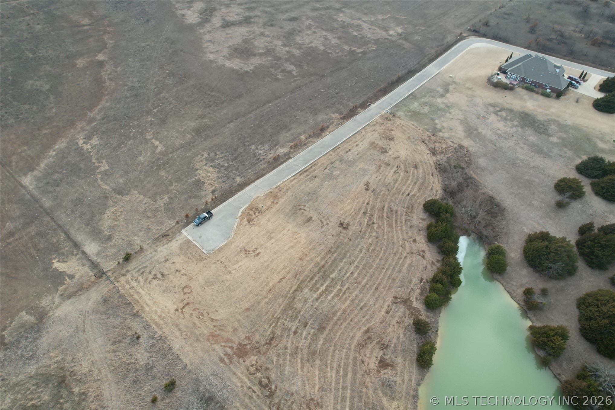 E Country Club Drive Property Photo 5