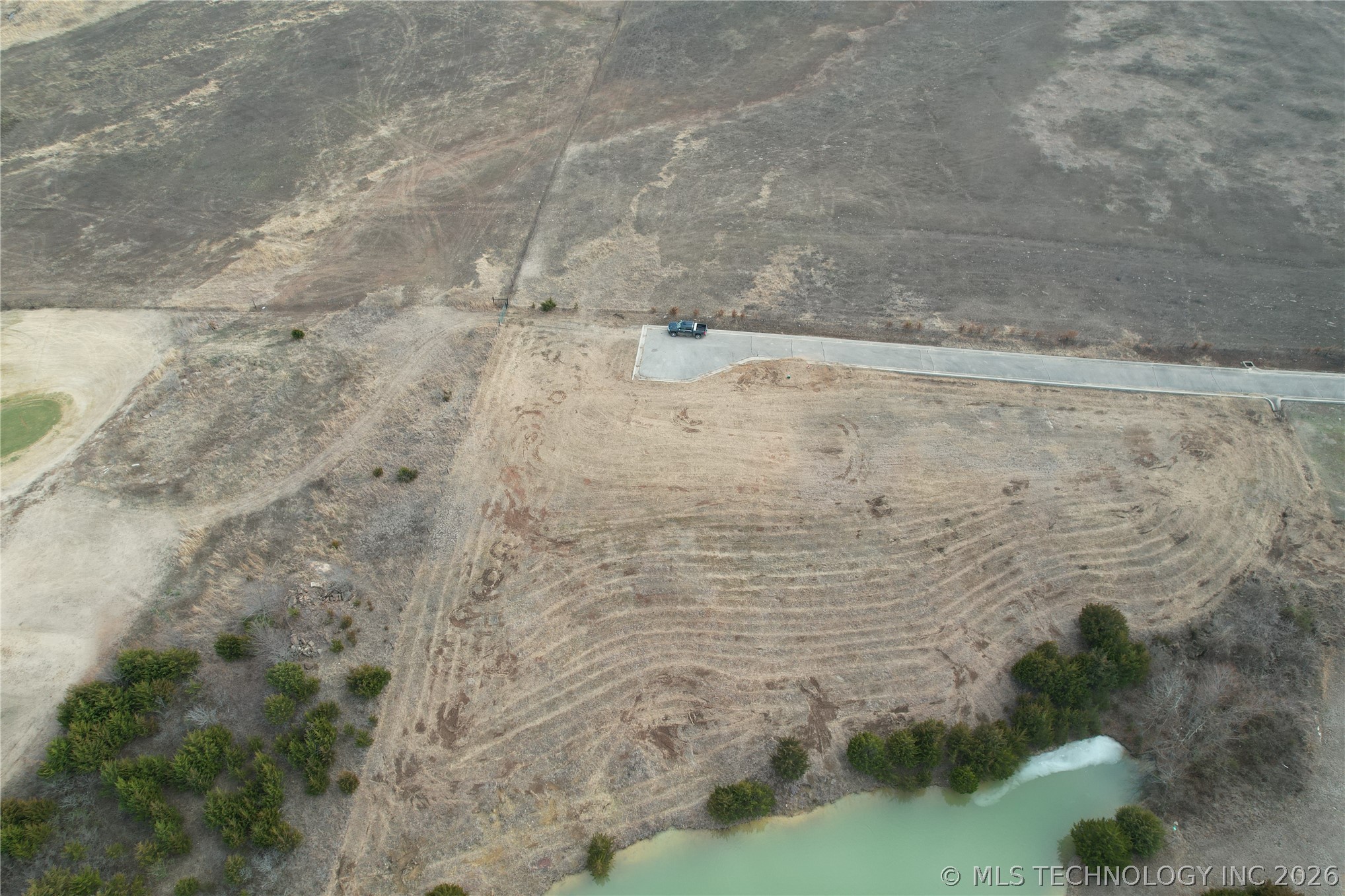 E Country Club Drive Property Photo 6