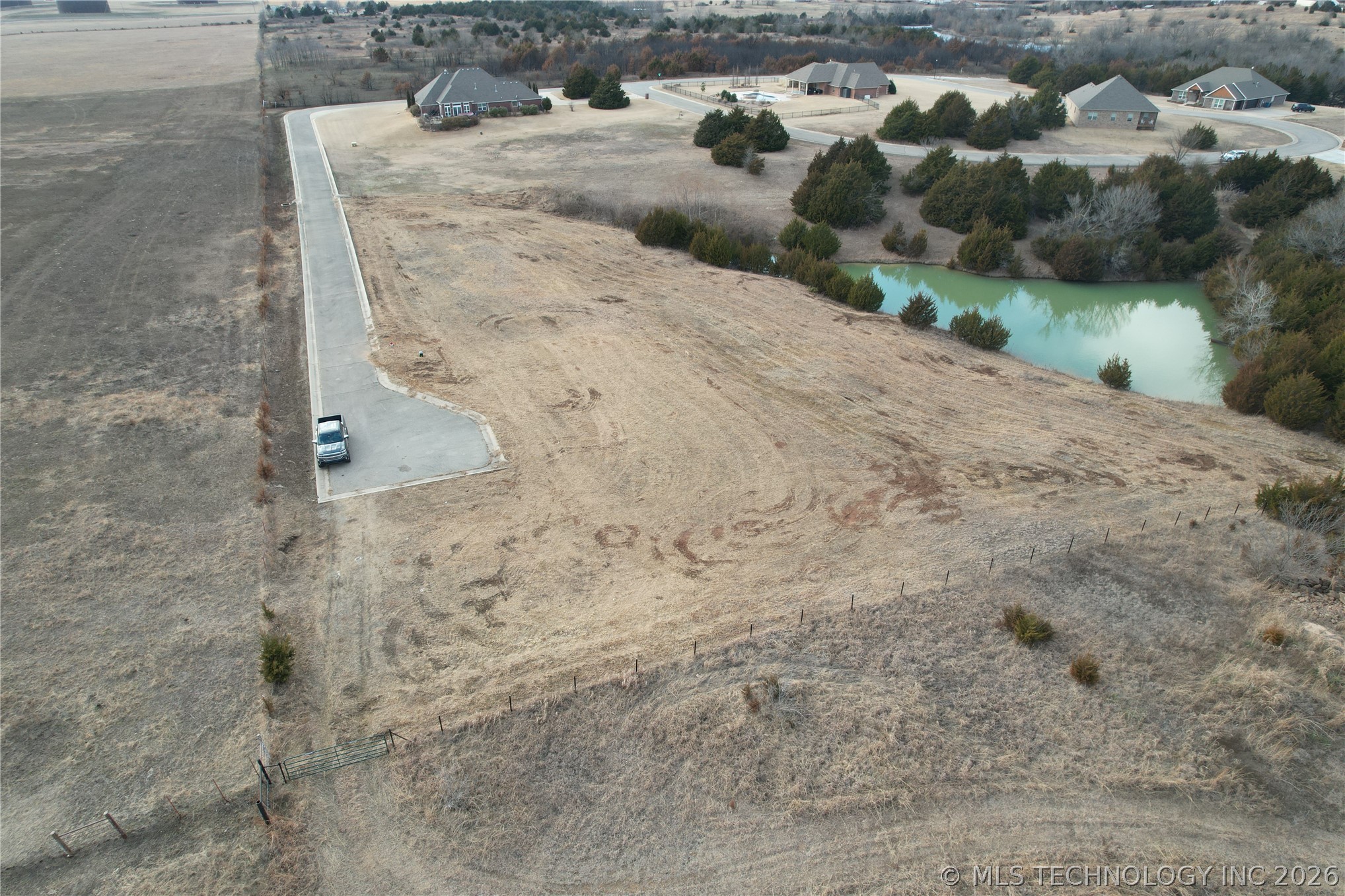 E Country Club Drive Property Photo 27