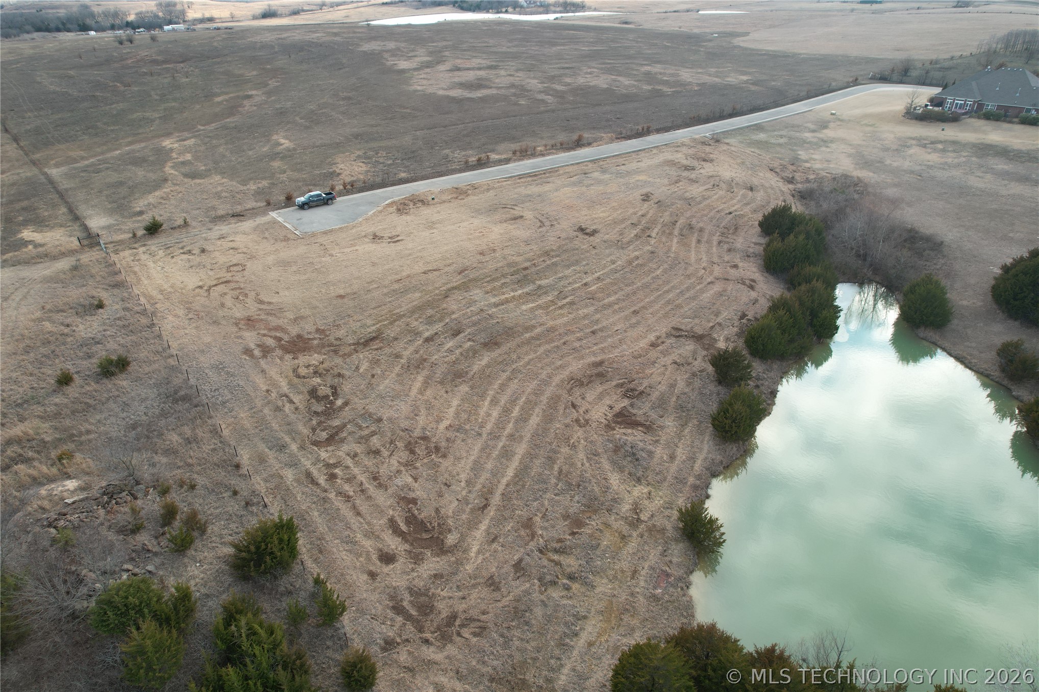 E Country Club Drive Property Photo 28