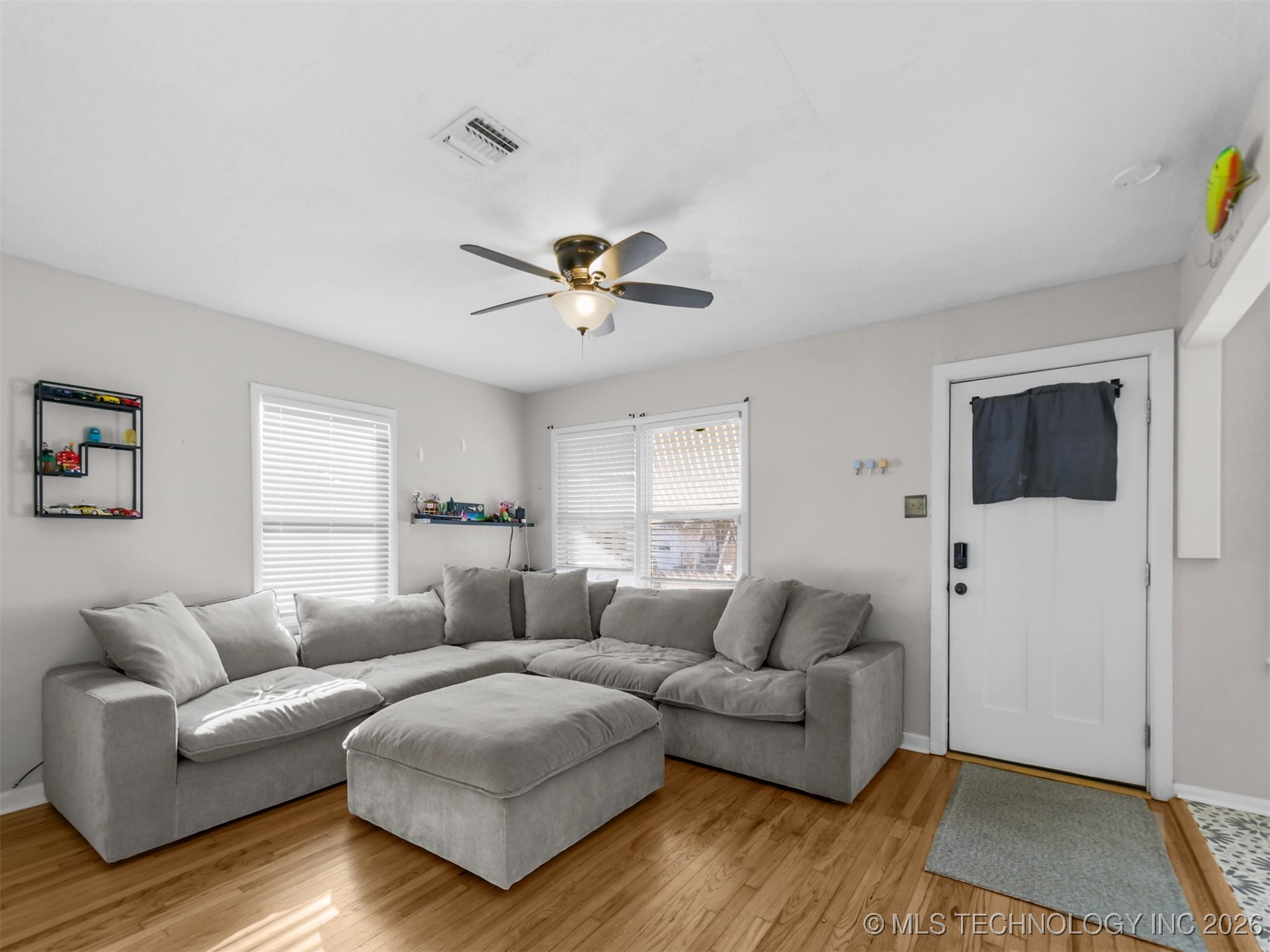 1610 Tower Drive Property Photo 2