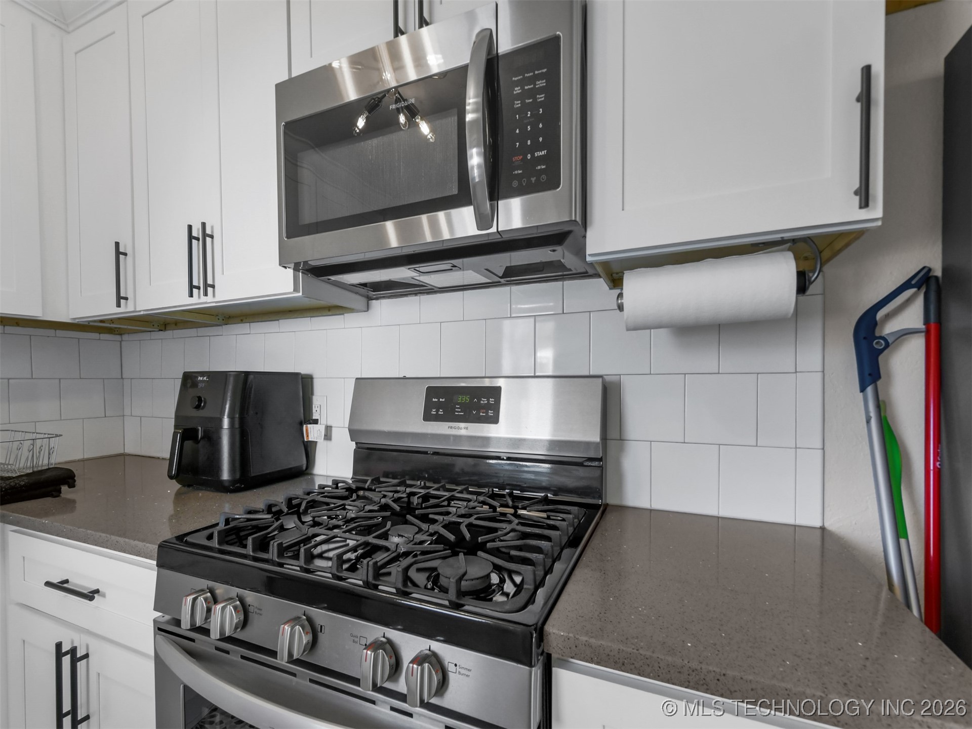 1610 Tower Drive Property Photo 11