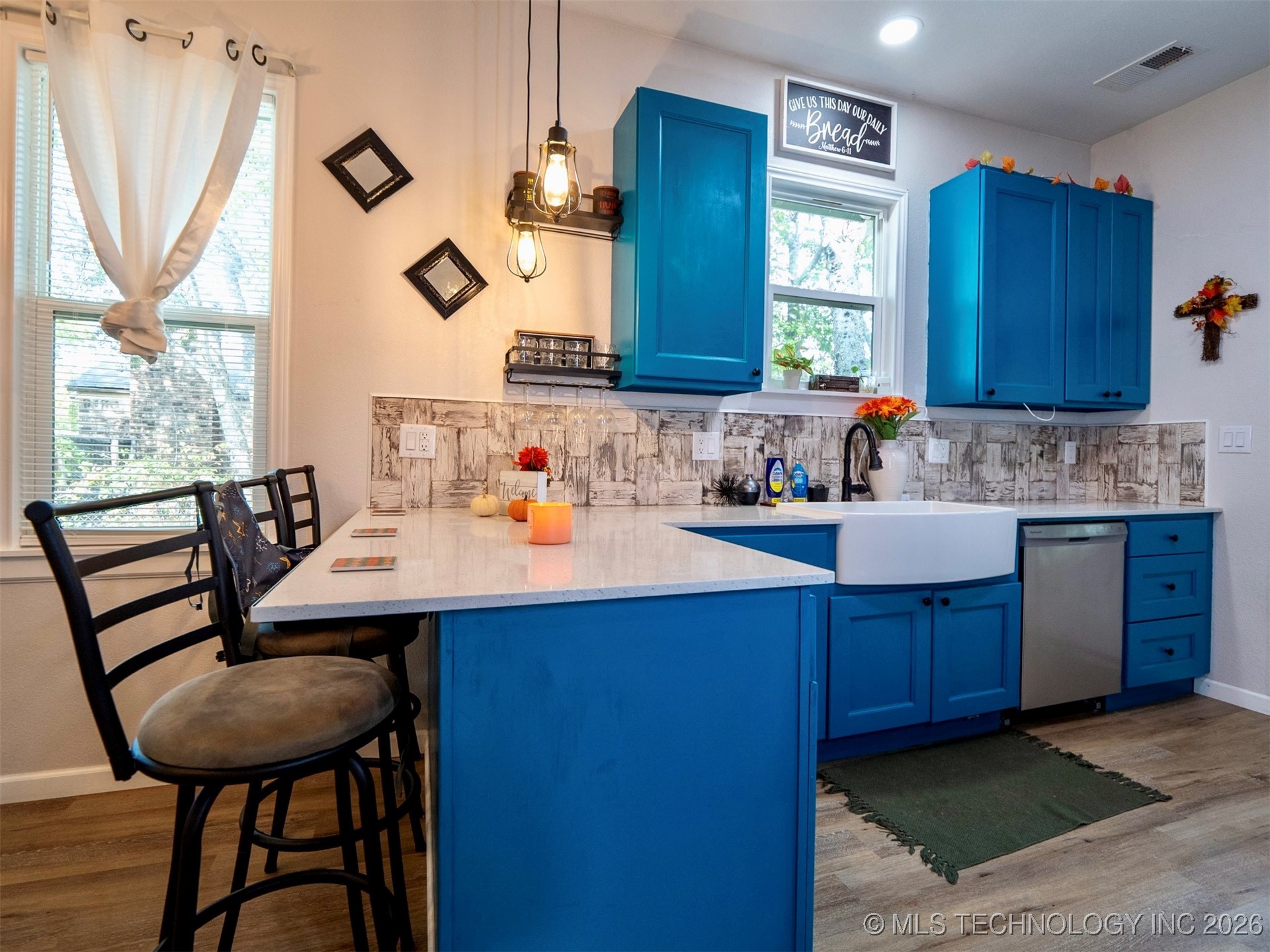 1010 Burch Street Nw Property Photo 6