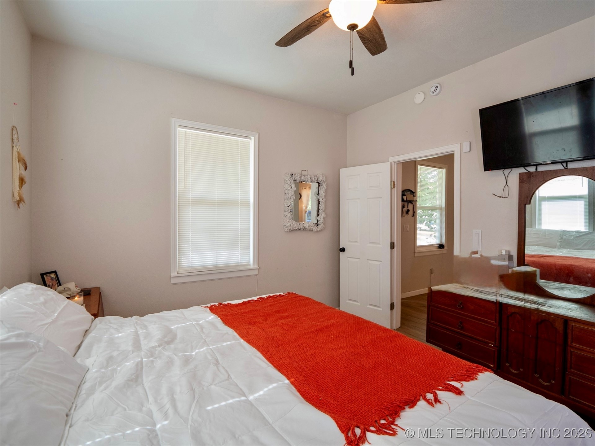 1010 Burch Street Nw Property Photo 11