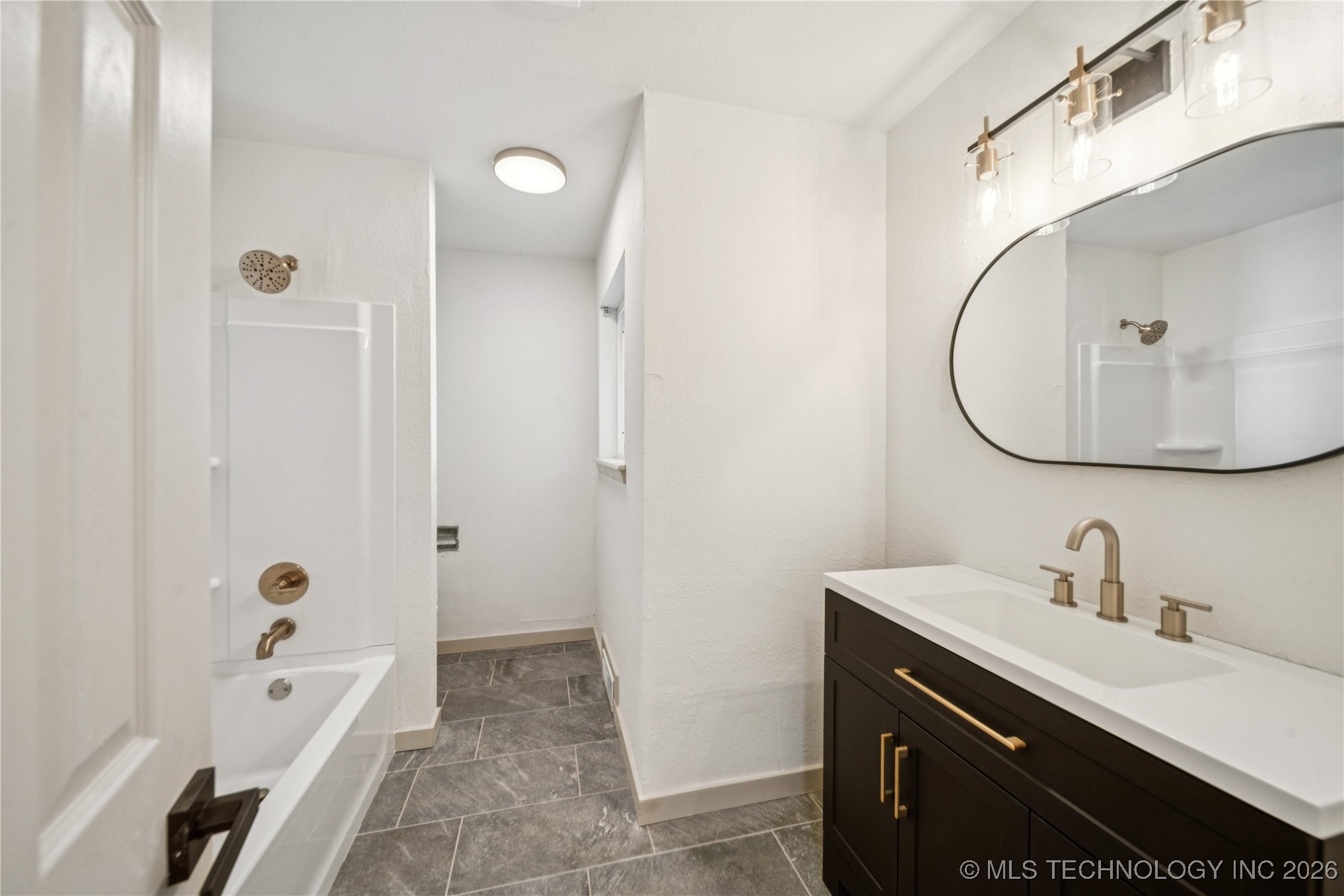 3401 S 93rd East Avenue Property Photo 18