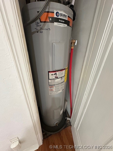 924 N Burns Property Photo 15