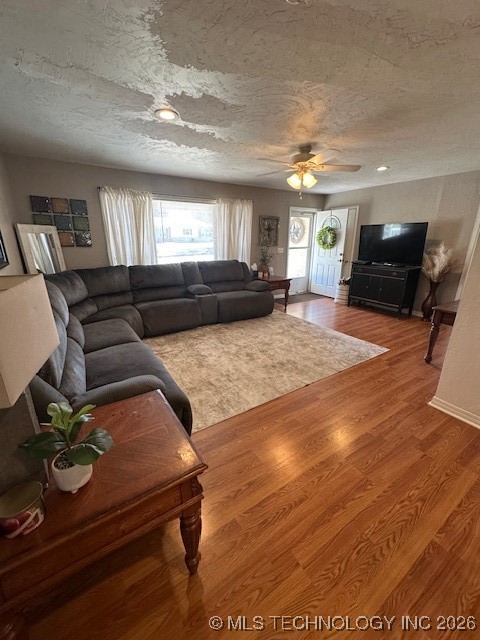 924 N Burns Property Photo 19