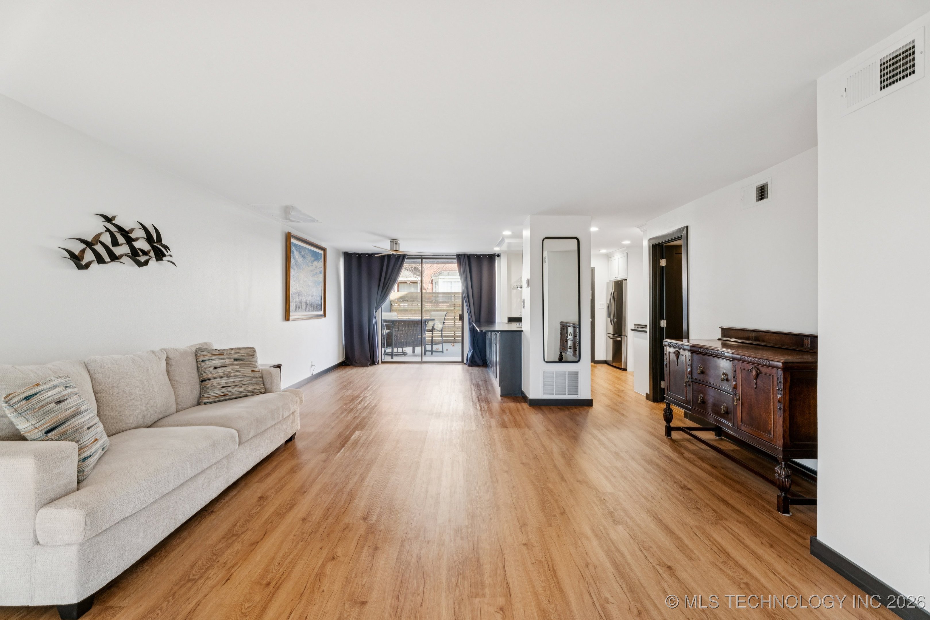 410 W 7th Street 244 Property Photo 6