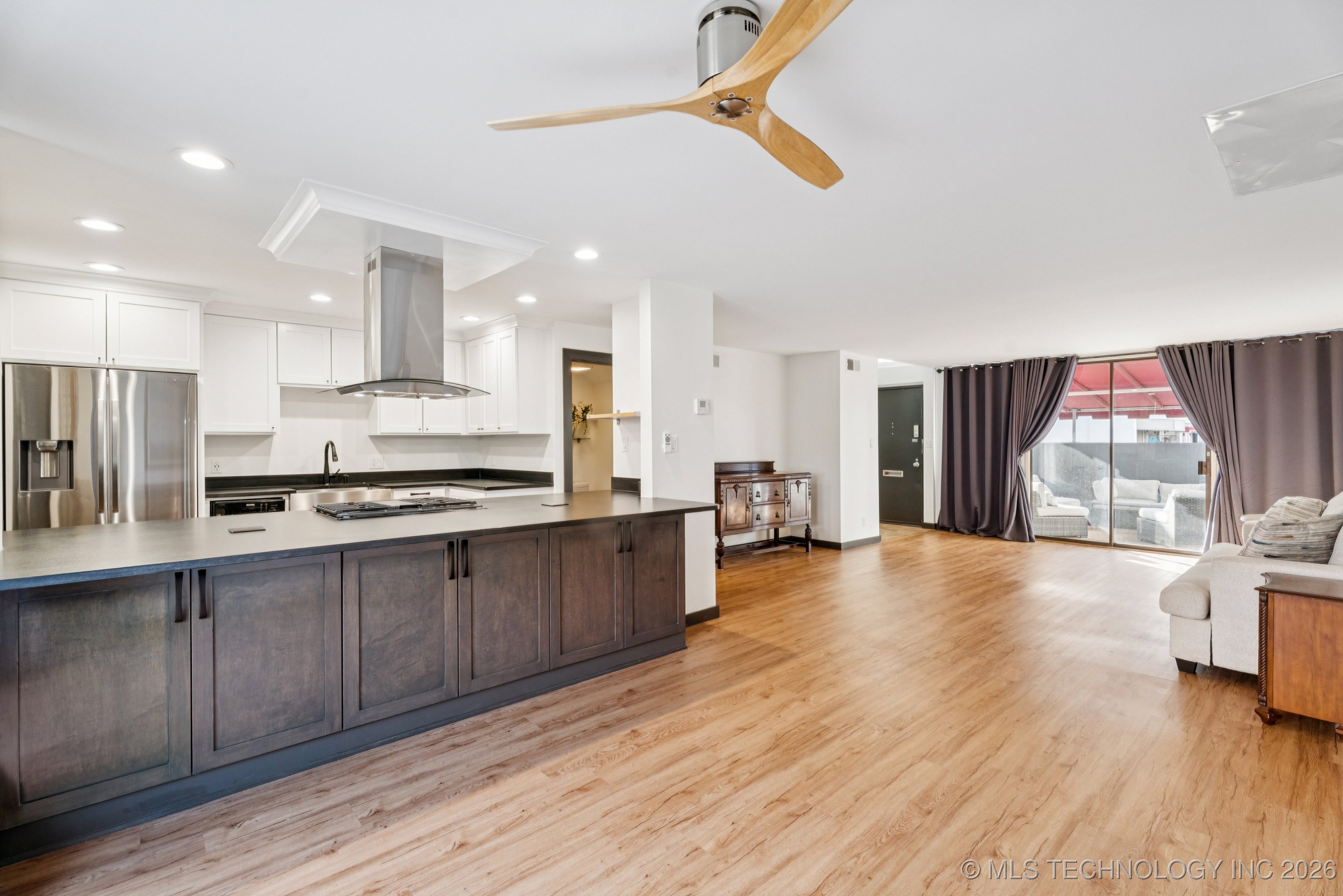 410 W 7th Street 244 Property Photo 9