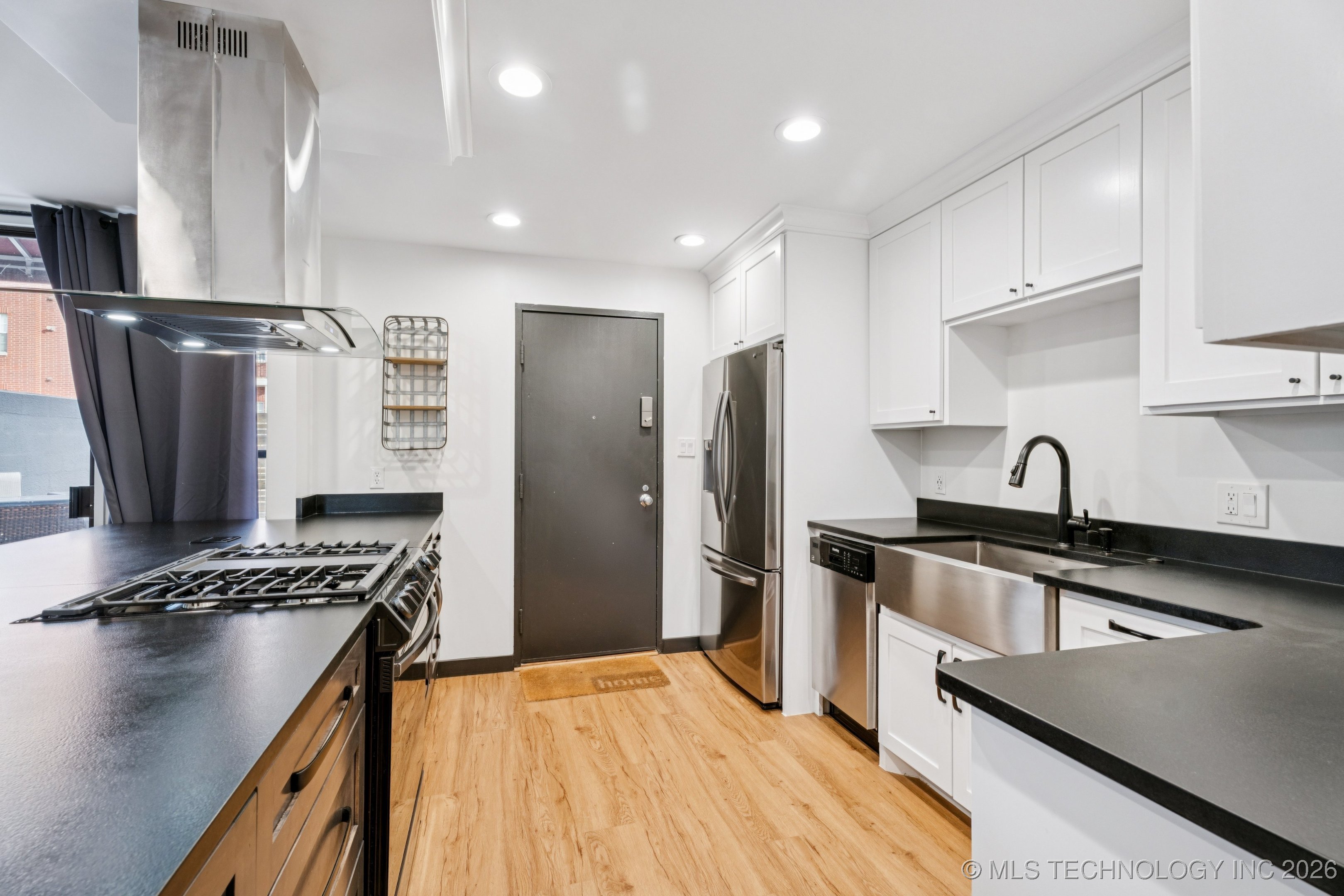 410 W 7th Street 244 Property Photo 10