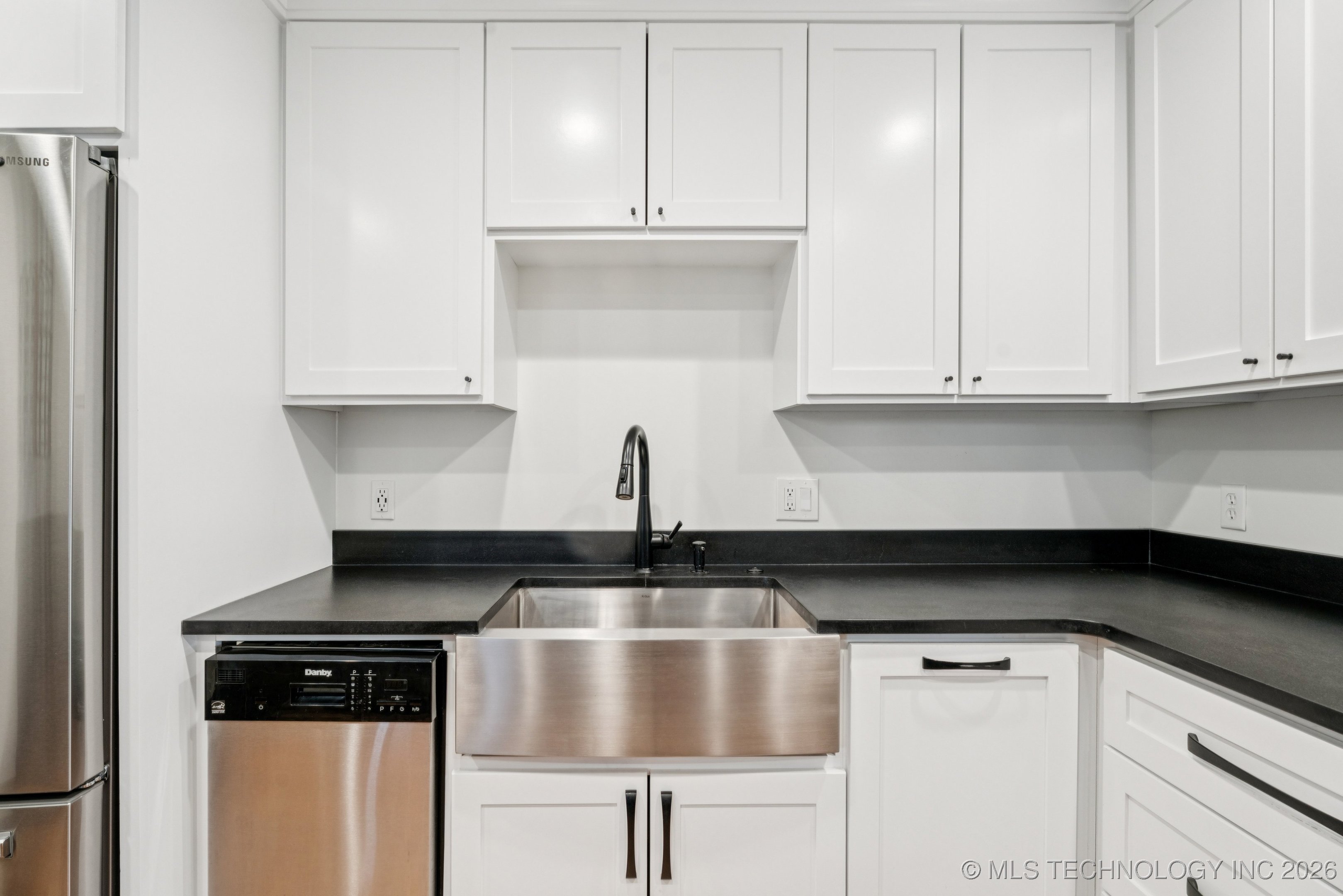 410 W 7th Street 244 Property Photo 12