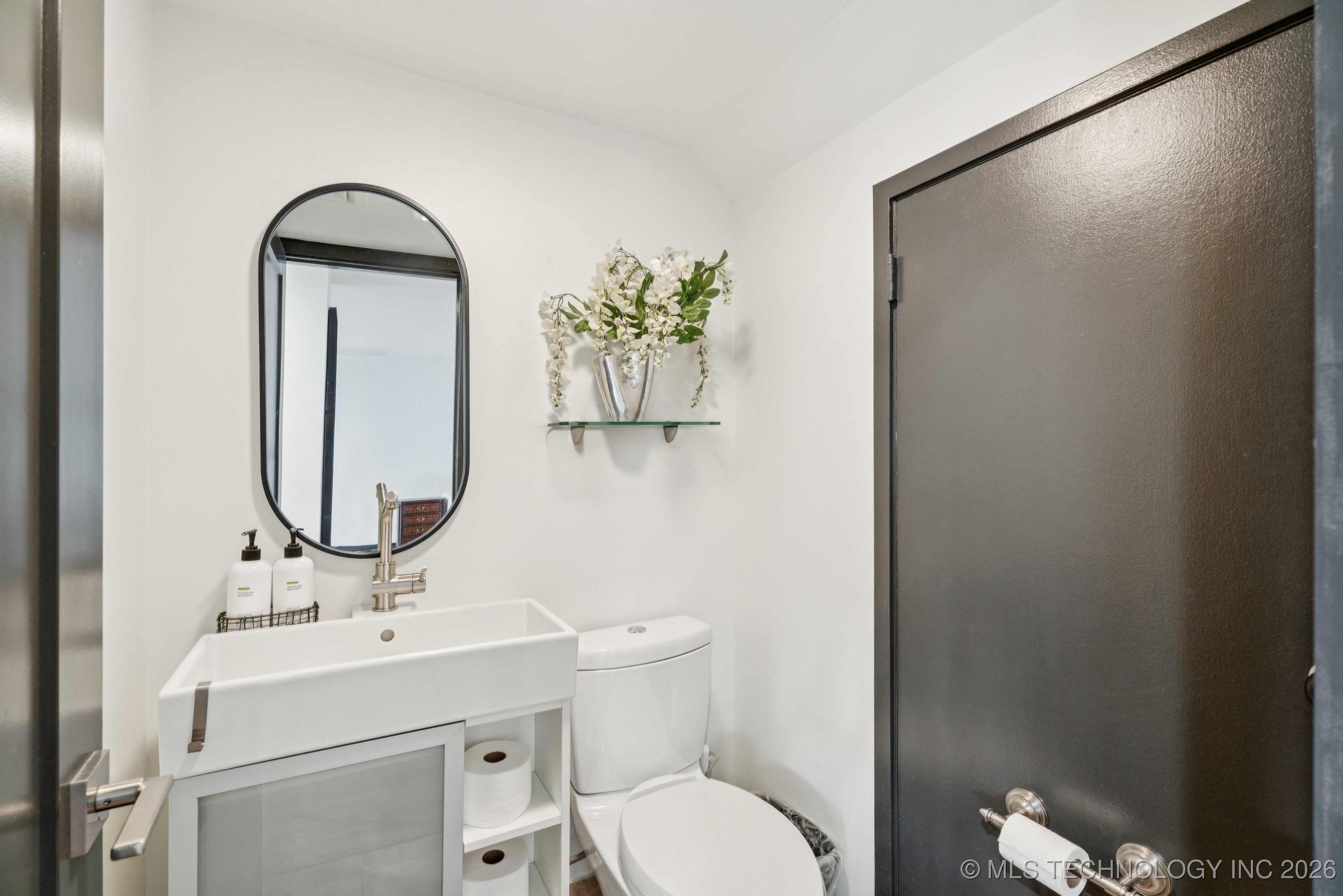 410 W 7th Street 244 Property Photo 14