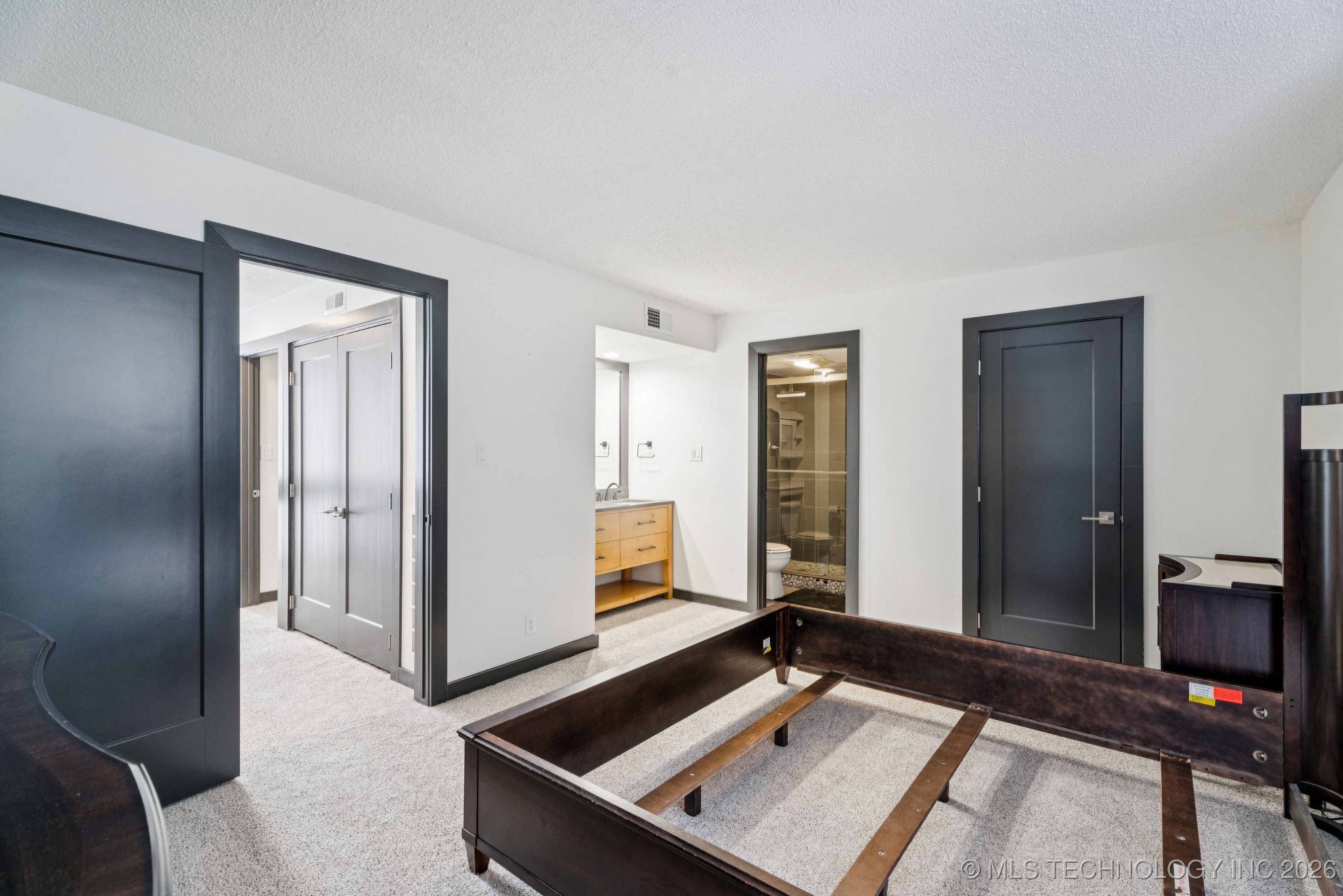 410 W 7th Street 244 Property Photo 18