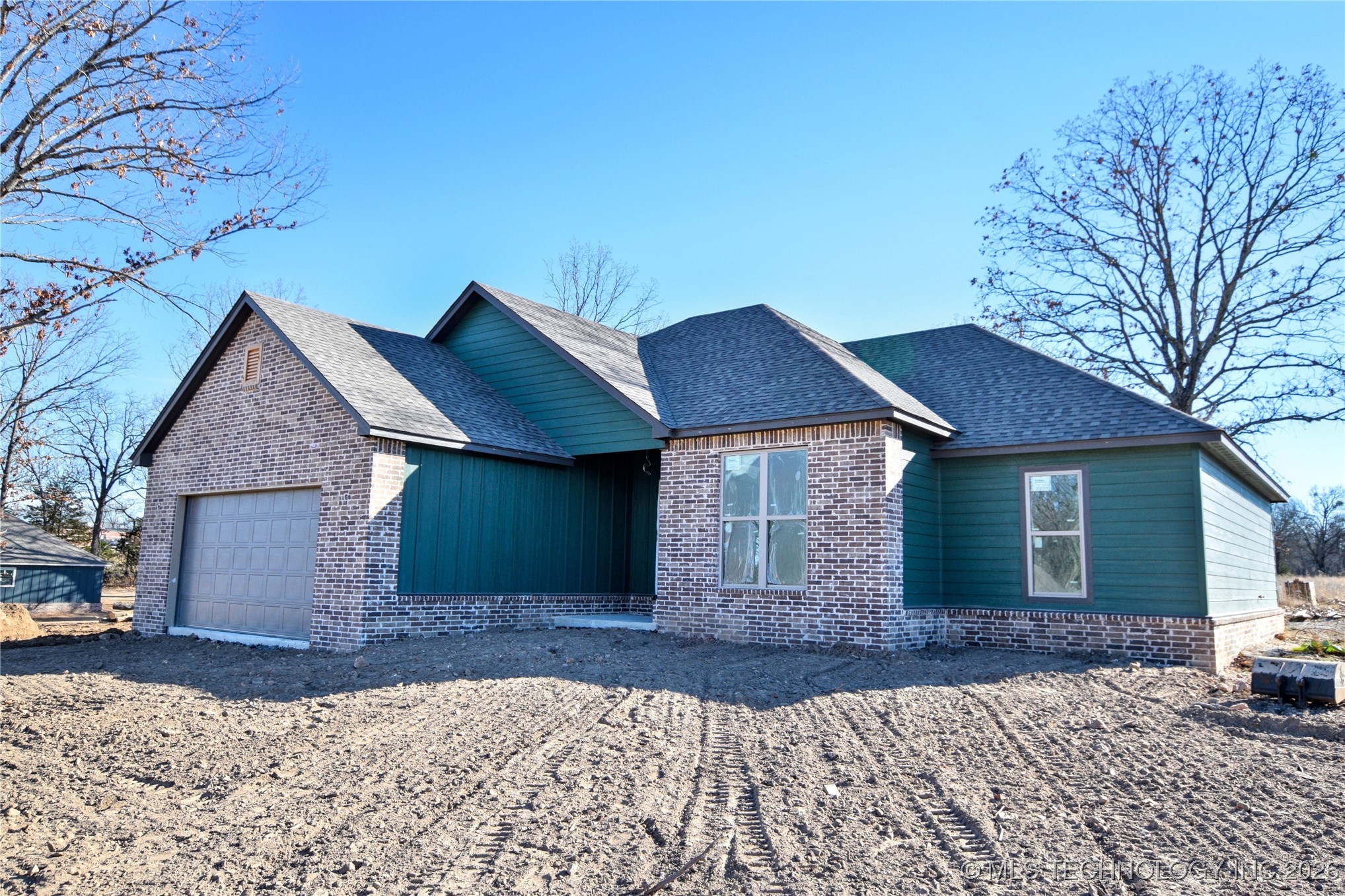 18864 W Hunters Court Property Photo 1