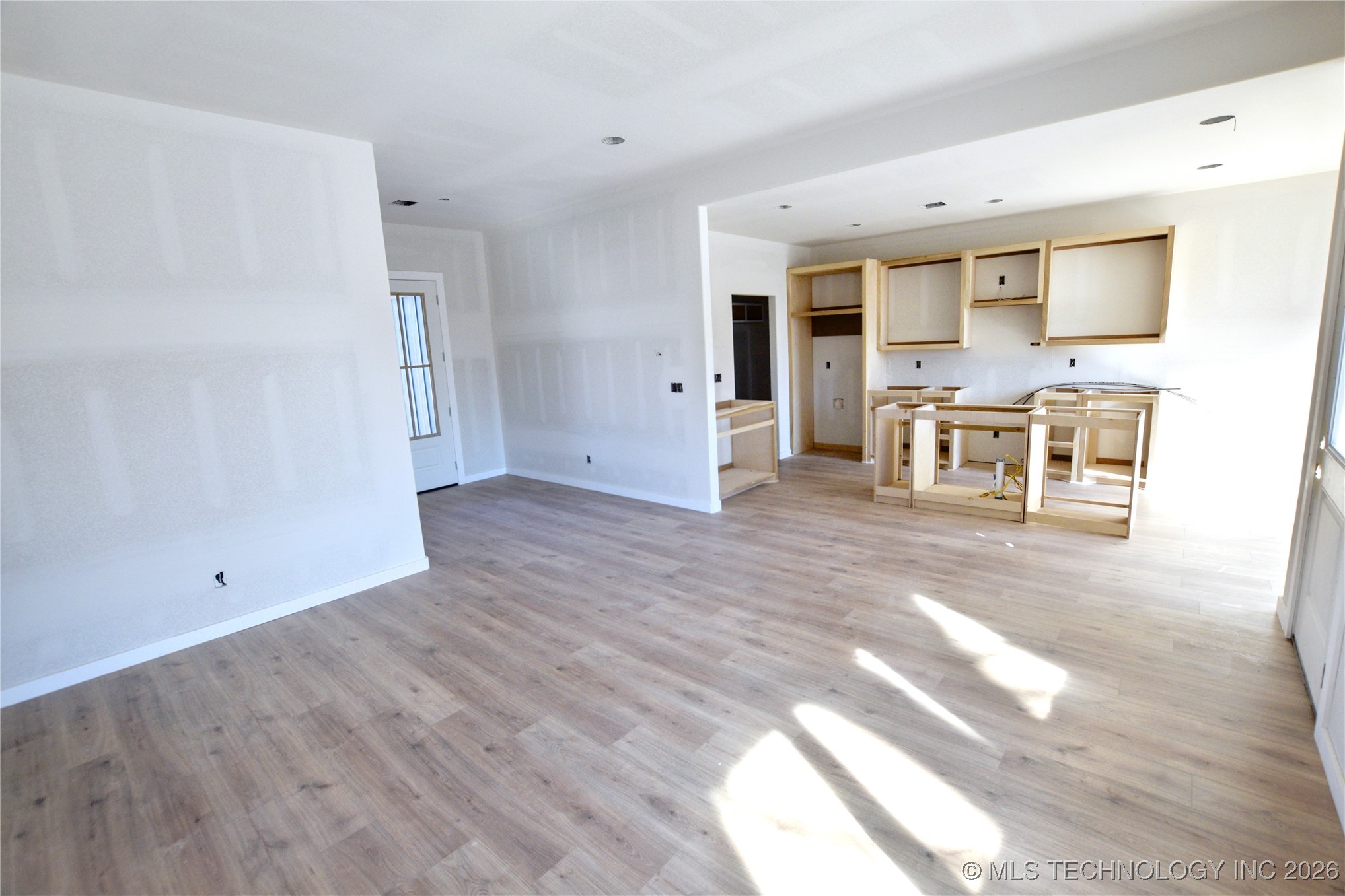 18864 W Hunters Court Property Photo 3