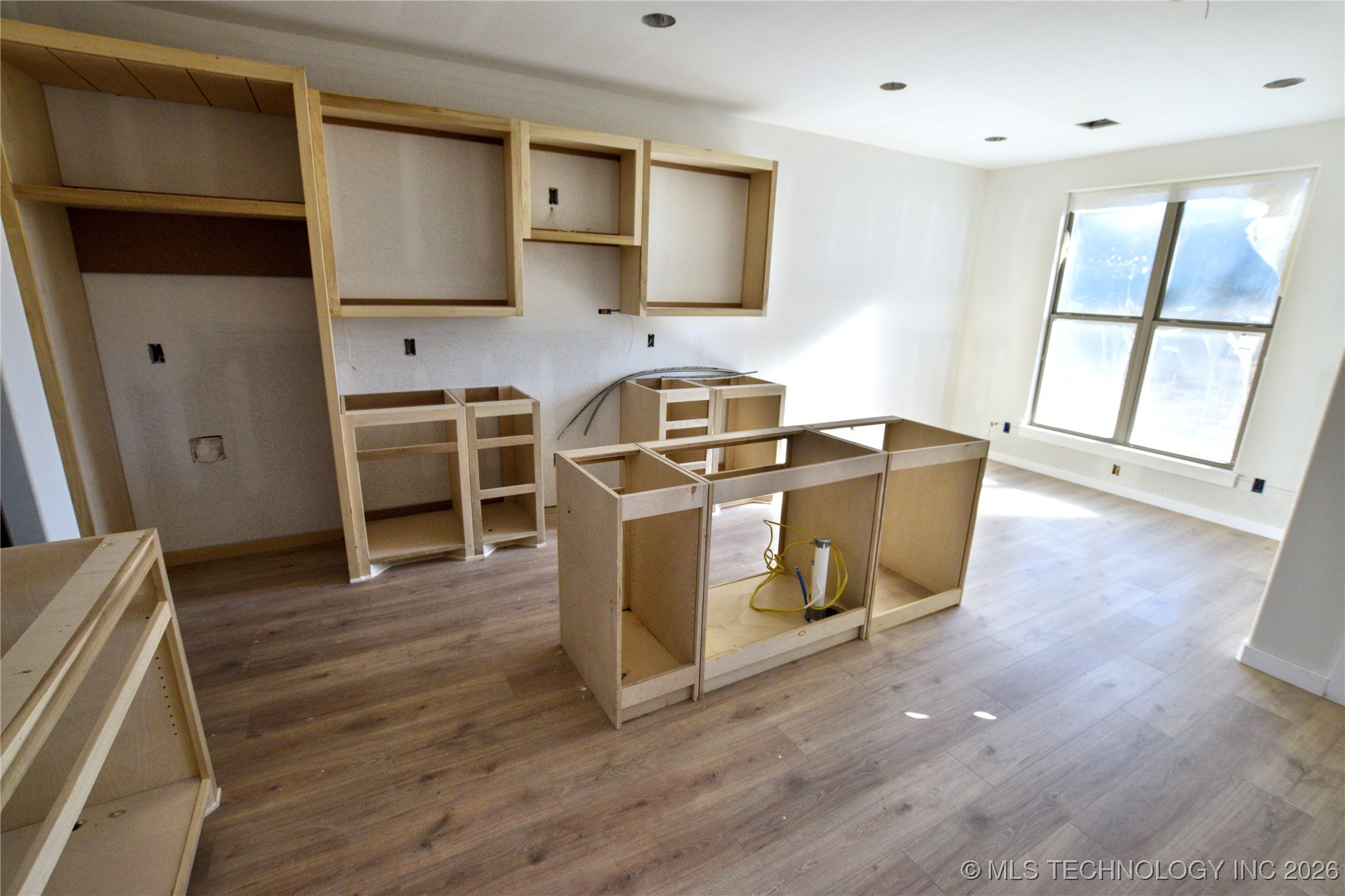 18864 W Hunters Court Property Photo 4