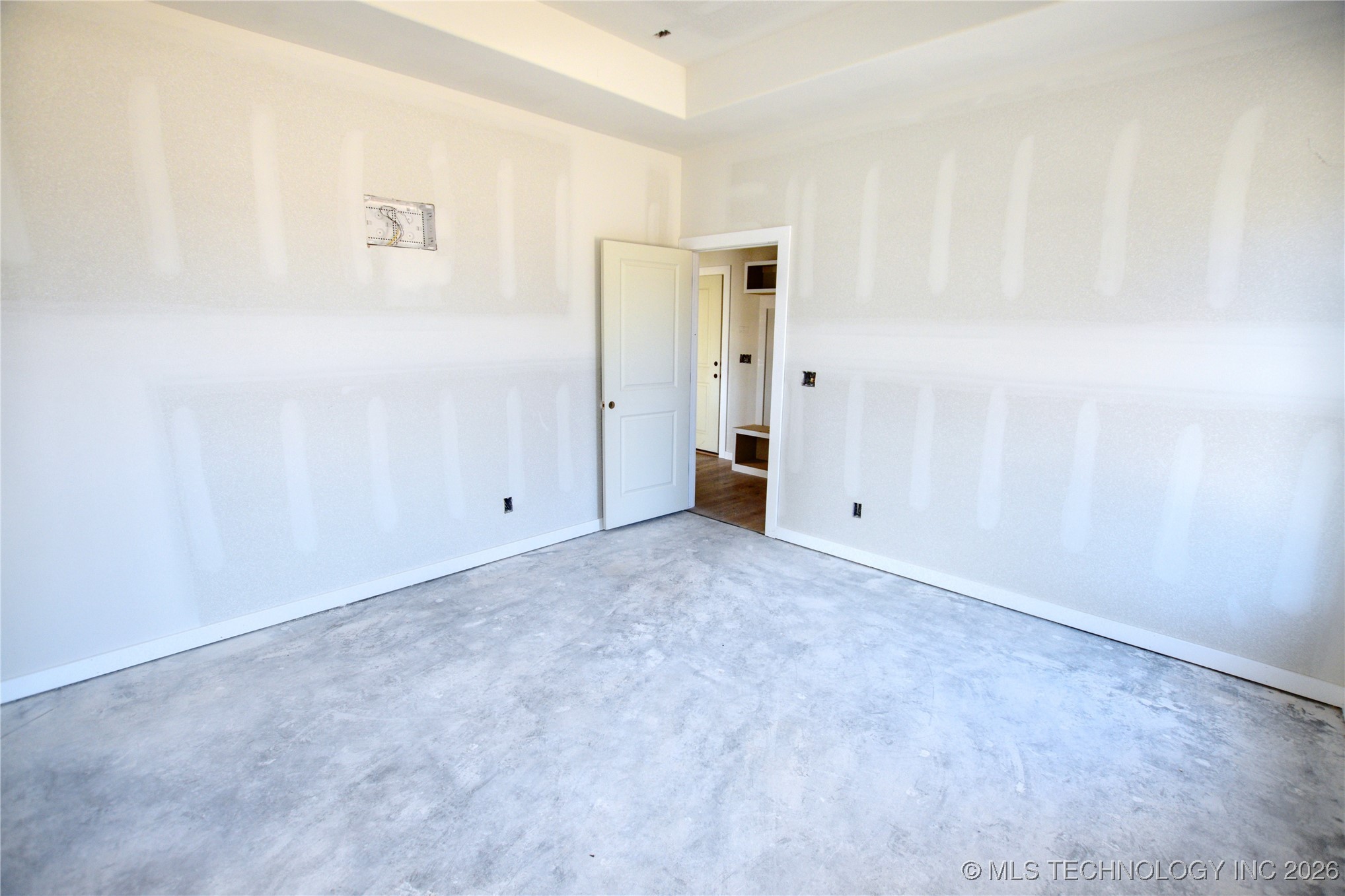 18864 W Hunters Court Property Photo 7